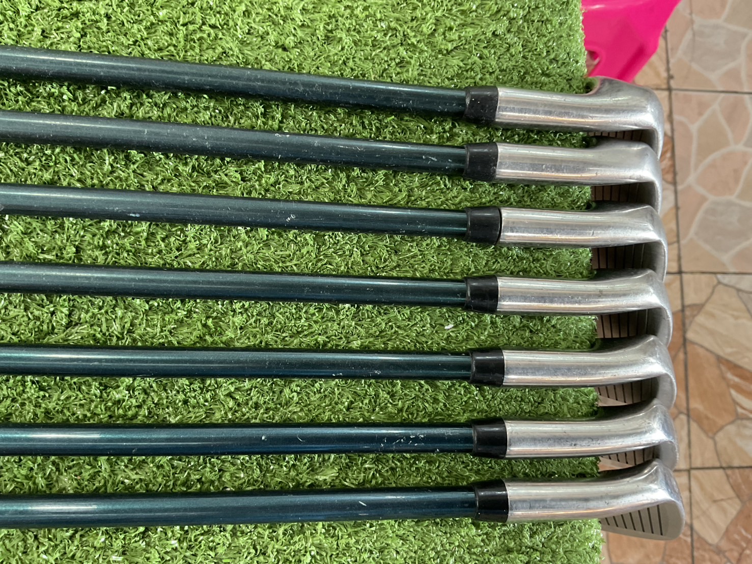 ไม้กอล์ฟ UBiZ : 6-4 TITAN / TF-I GRAPHITE ก้านกราไฟร์