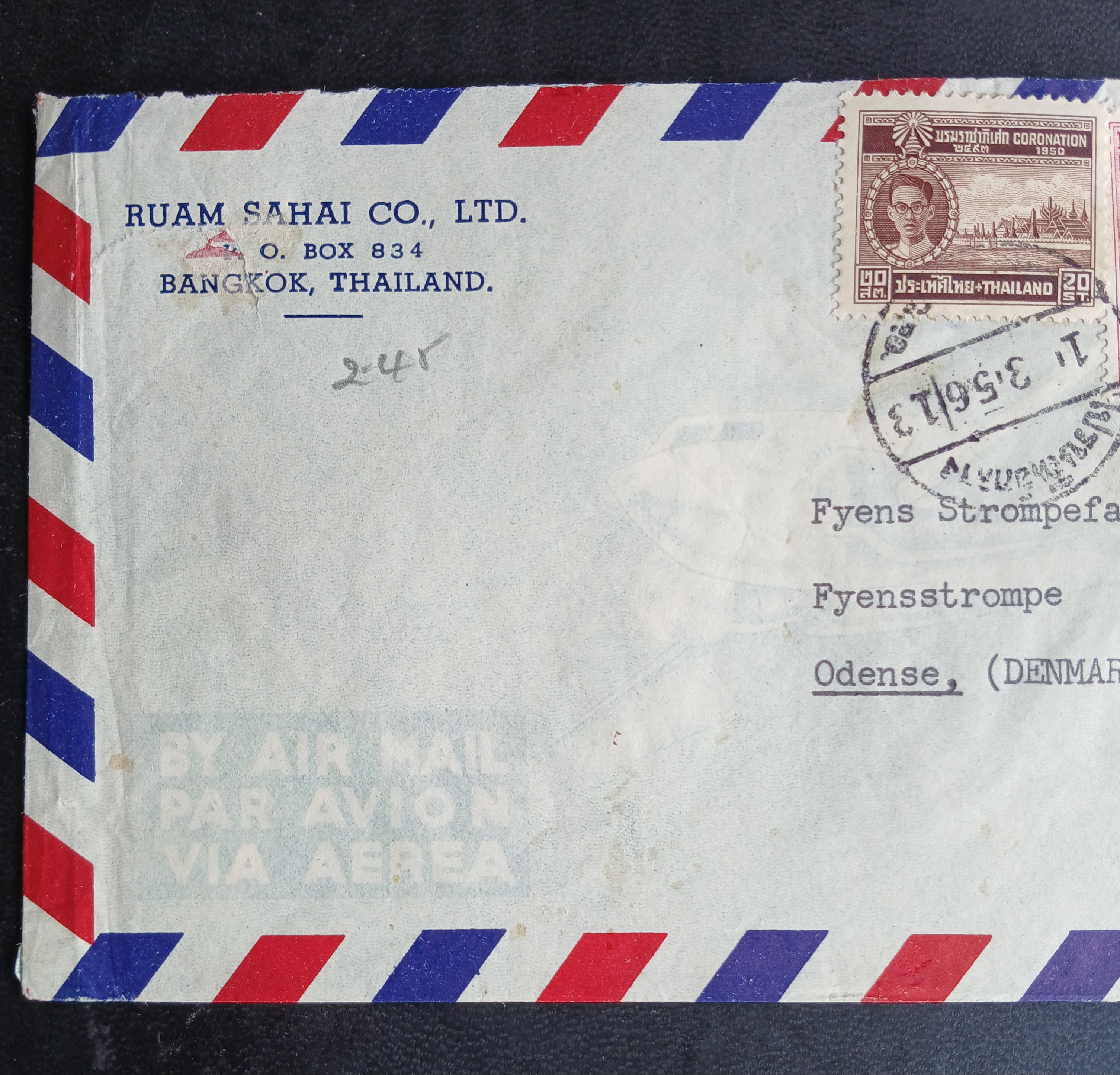 s3470-ซองจดหมายเก่า BANGKOK-Odense DENMARK ติดแสตมป์พระรูป ร.9 บรมราชาภิเษก ปี 2493, พระนเรศวร 2498 (ราคาหน้าดวง รวม 2 บาท 45 สตางค์) มีตราประทับ ไปรษณีย์กลาง 1956 พ.ศ.2499