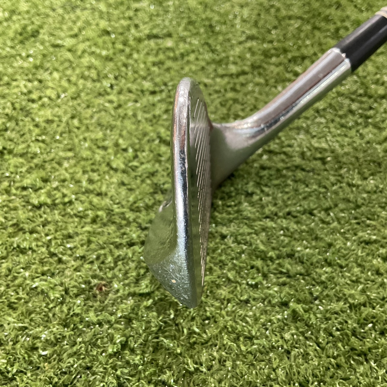 WEDGE Cleveland : CG12 ZIP GROOVES 56° ก้านเหล็ก