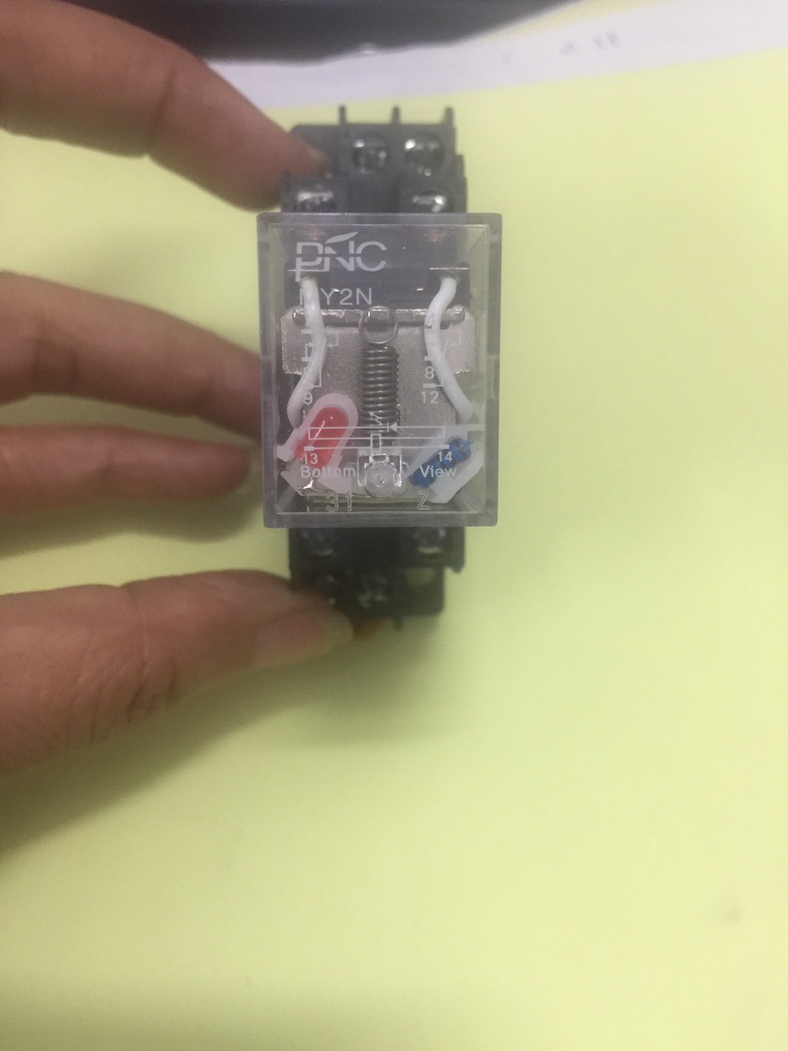 รีเลย์ MY2N 220V PNC