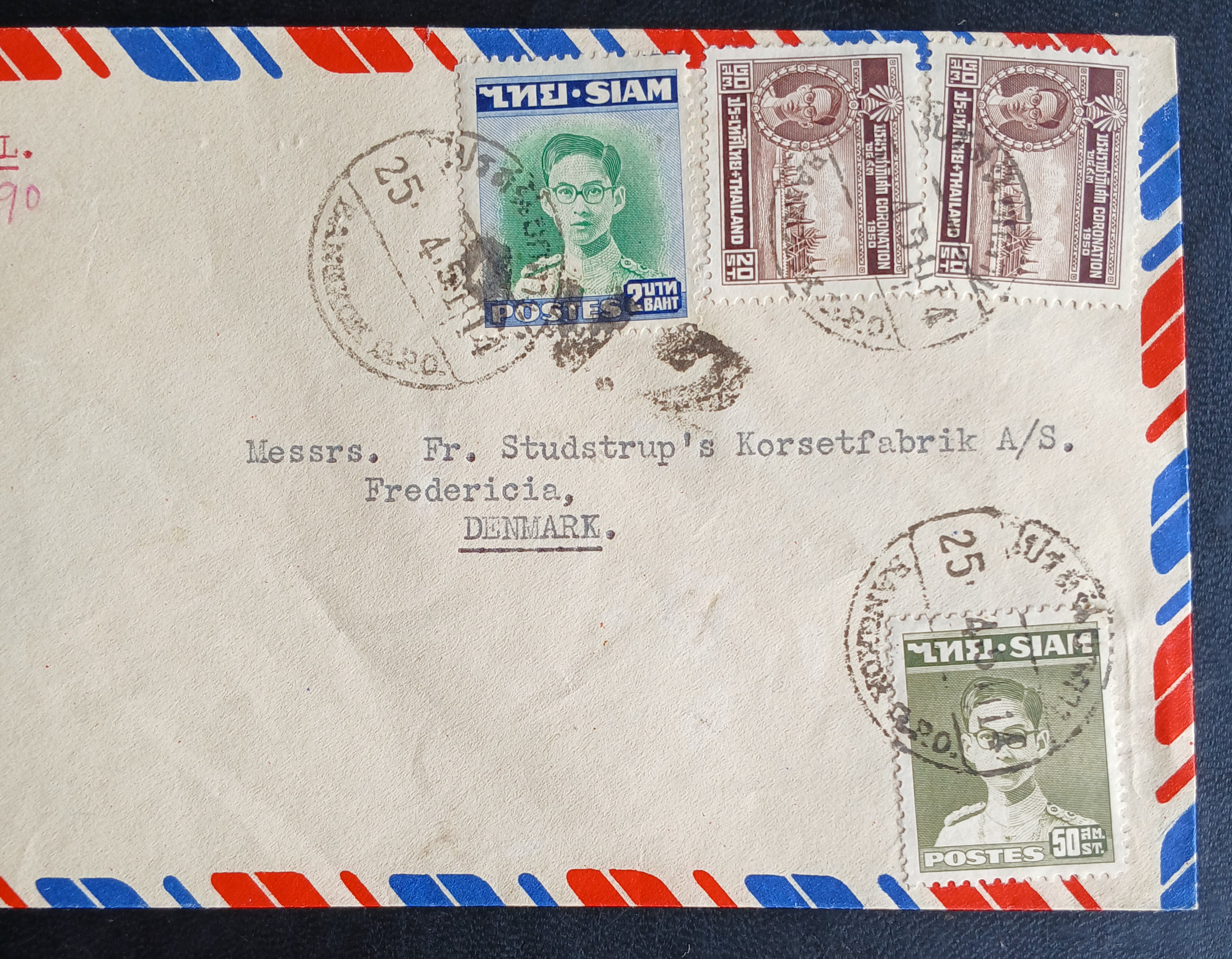s3472-ซองจดหมายเก่า BANGKOK-DENMARK A.V.2 airmail cover ติดแสตมป์พระรูป ร.9 SIAM ปี 2491-92, บรมราชาภิเษก 2493 (ราคาหน้าดวง รวม 2 บาท 90 สตางค์) มีตราประทับ ไปรษณีย์กลาง 1951 พ.ศ.2494