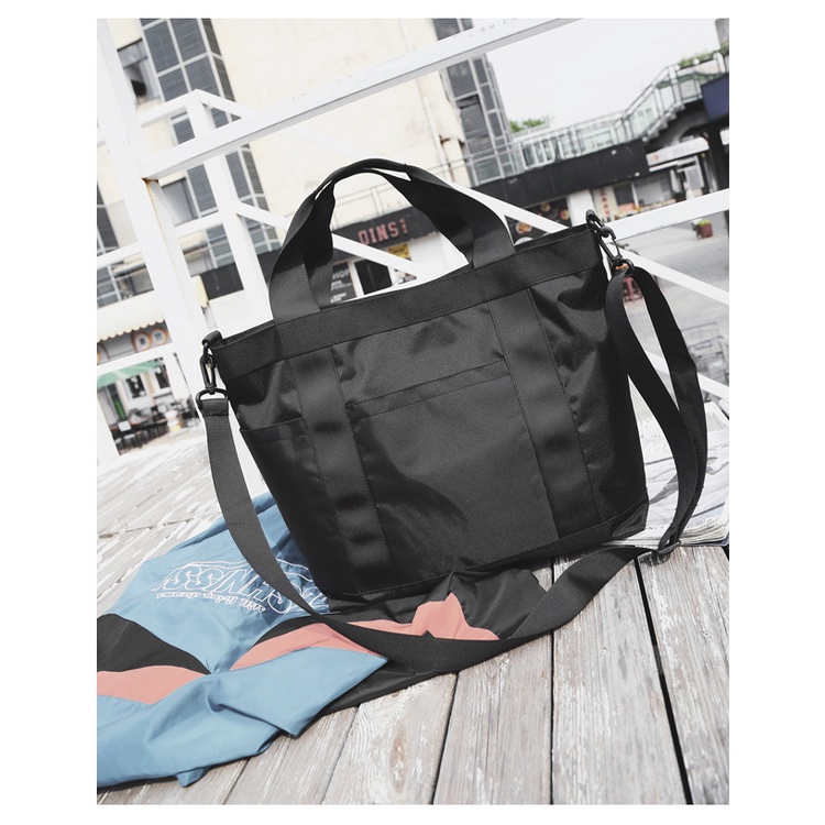 มาใหม่! NY35 กระเป๋าสะพายข้าง กระเป๋าถือ ลดโลกร้อน สีดำ สวยเท่ ผ้า Nylon กันน้ำ ผู้ชาย ผู้หญิง