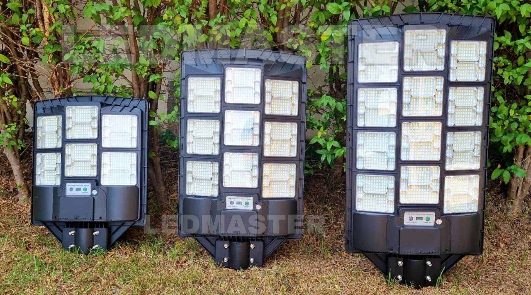 ✴NEW2022 โคมไฟถนนโซล่าเซลล์ รุ่น Combo 1200W 1000W 800W โคมไฟติดถนนโซล่าเซลล์ พร้อมขายึด ไฟสว่างถึงเช้า โคมไฟสปอร์ตไลท์