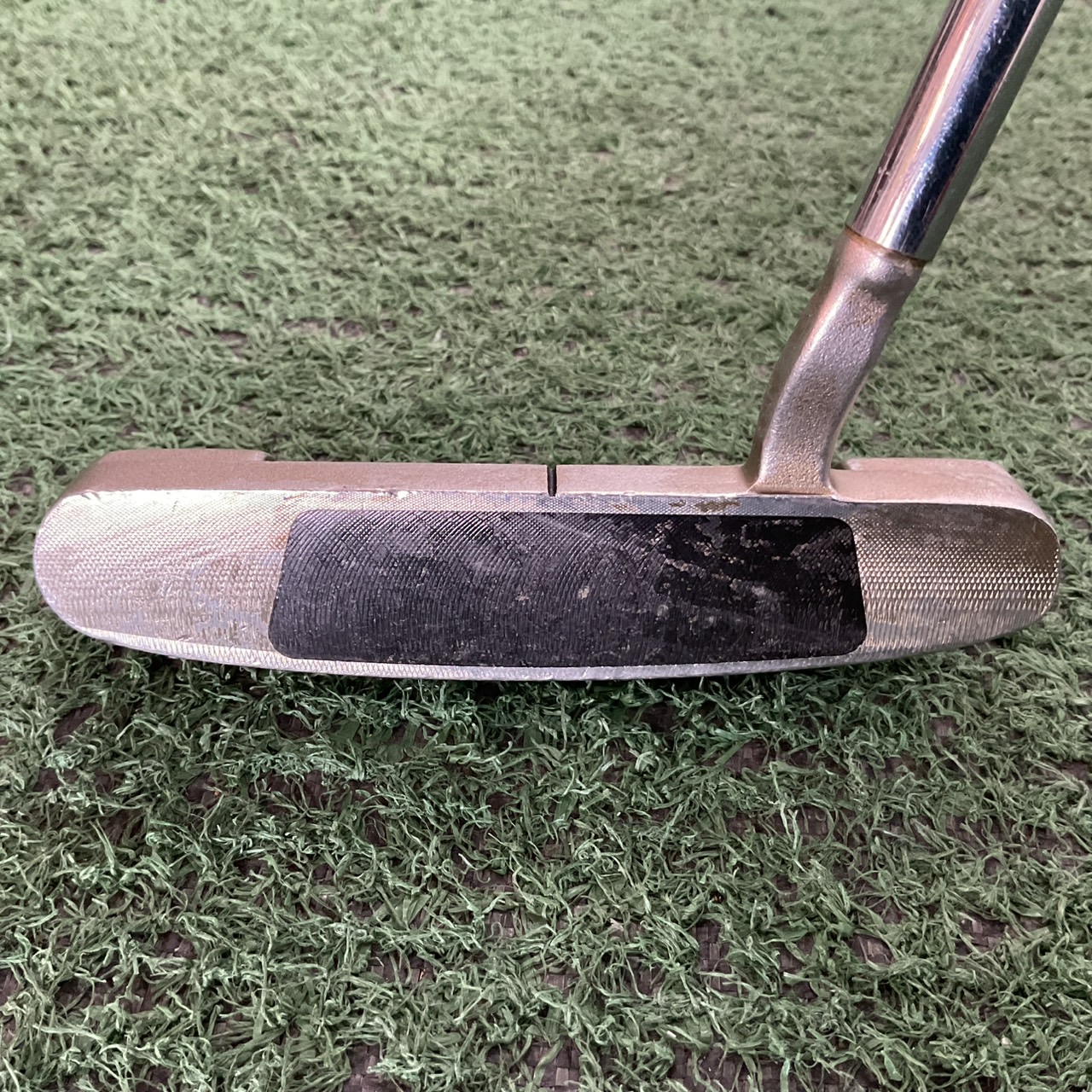 PUTTER ODYSSEY : DF™ 992 ก้านเหล็ก