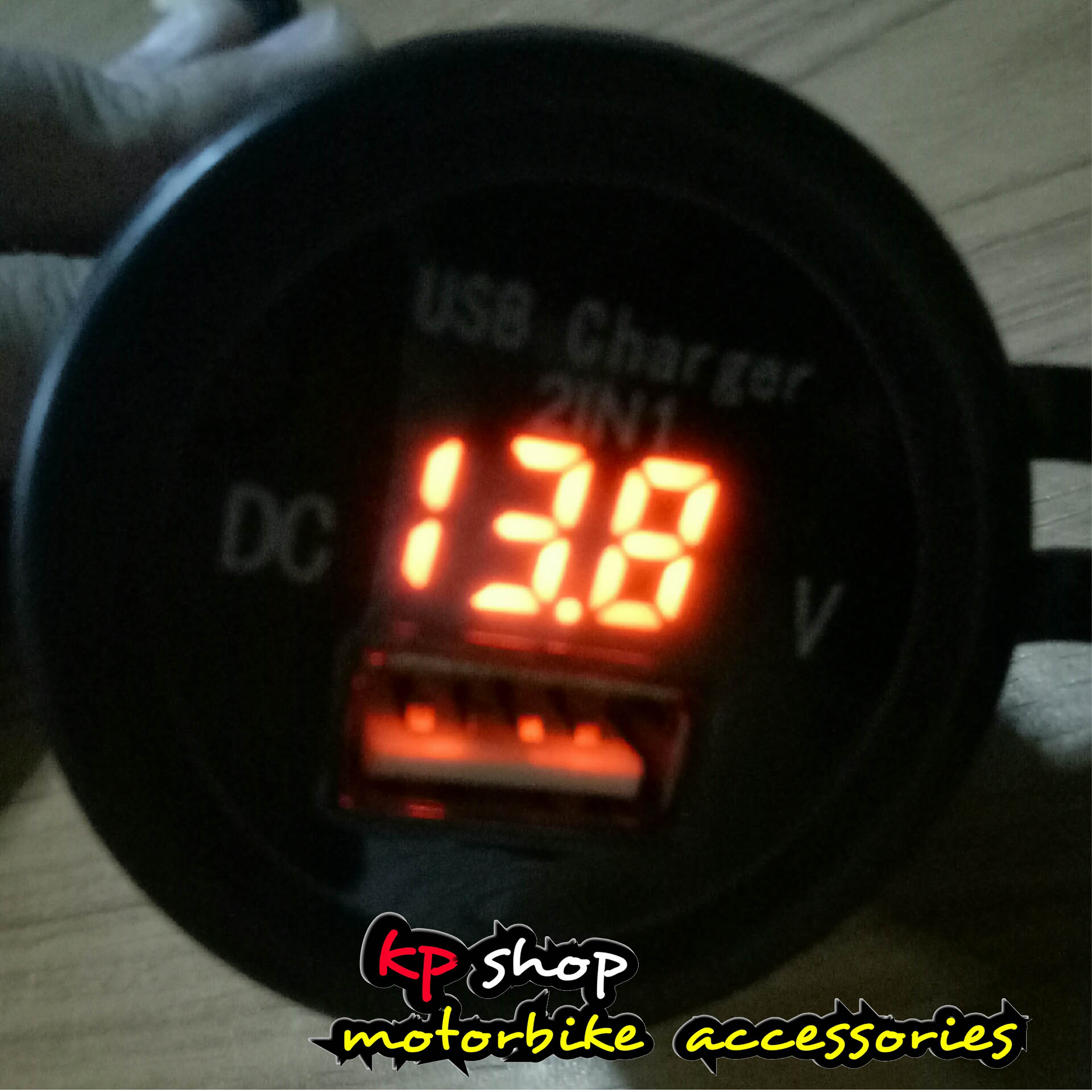 usb 1 port พร้อม voltmeter