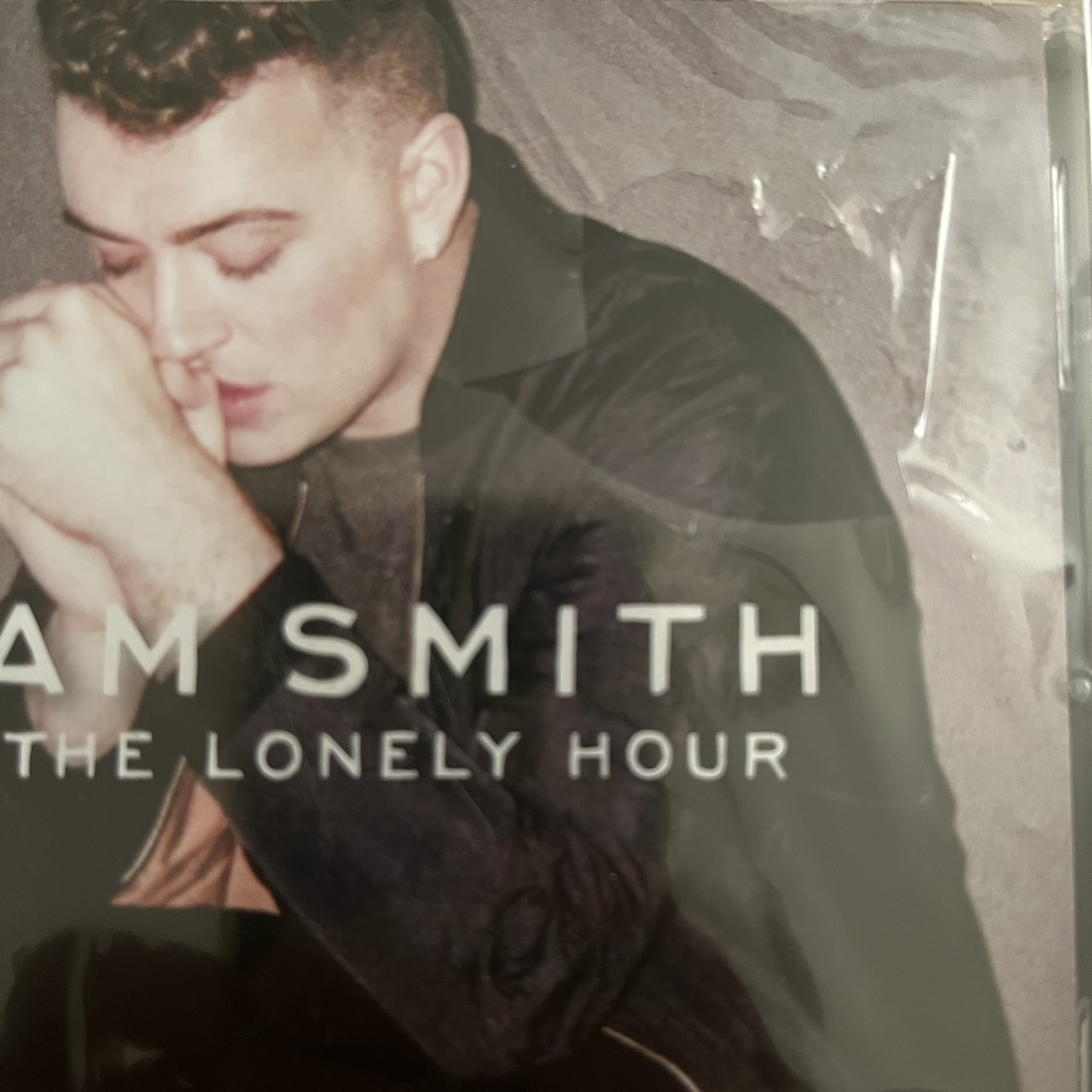 CD ซีดีเพลง Sam Smith – In The Lonely Hour (แท้,มือหนึ่ง,ซีล) ซีลขาดตามรูปที่2