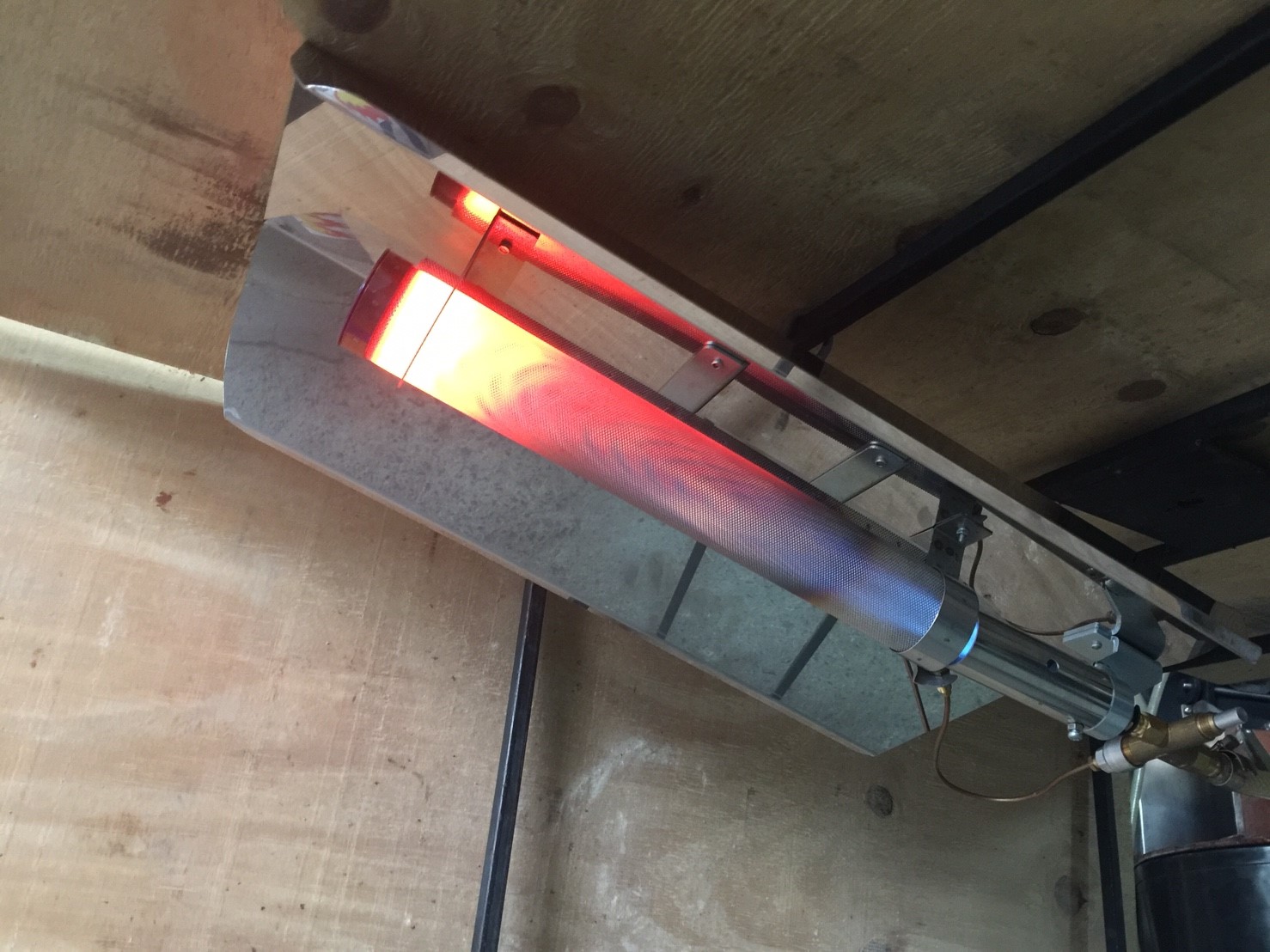 JRL F-14 Infra-red LP gas brooder หัวกกแก๊สอินฟาเรด รุ่น F-14