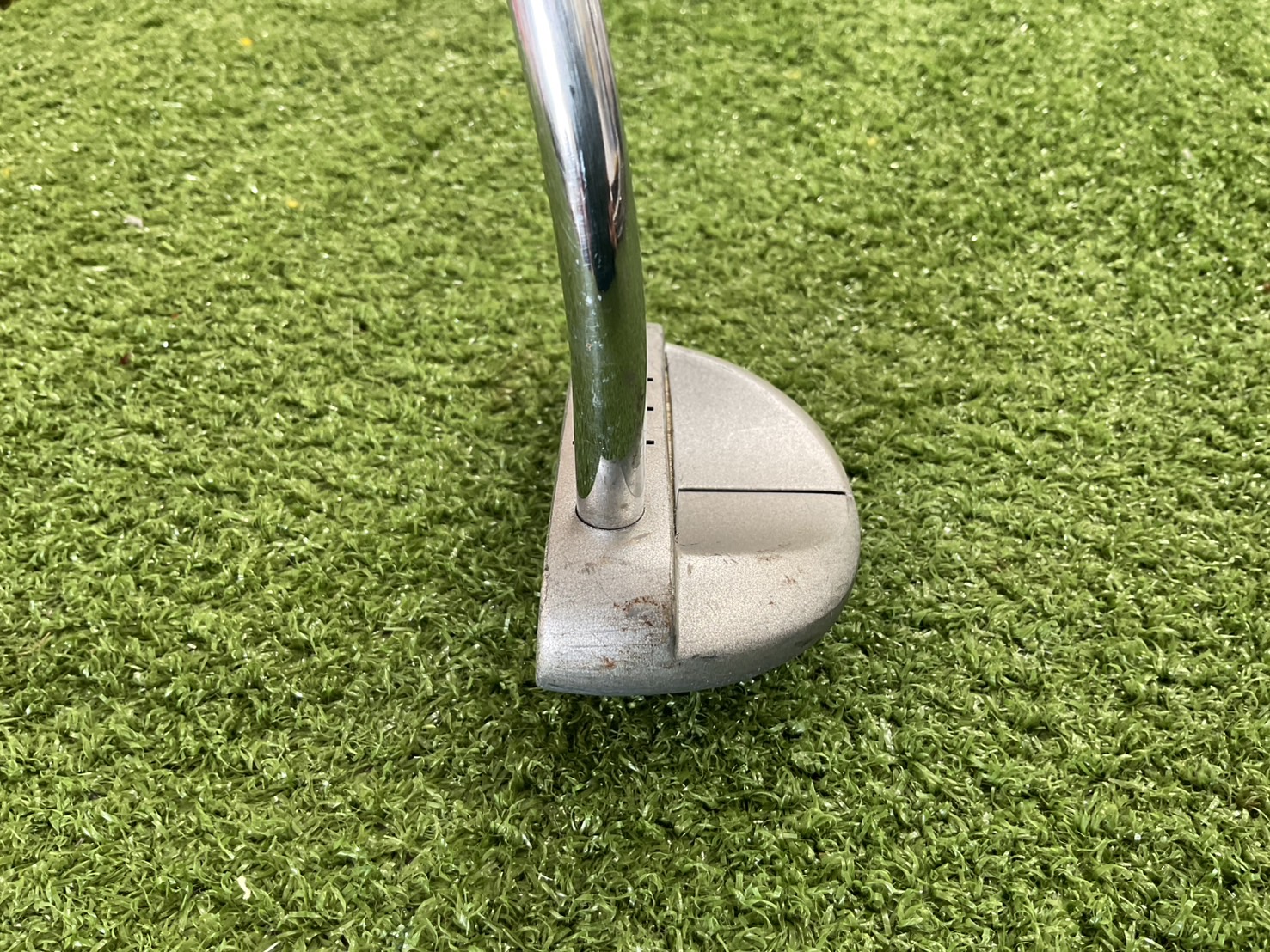 PUTTER BIG APPLE : NEW YORK 705 ก้านเหล็ก
