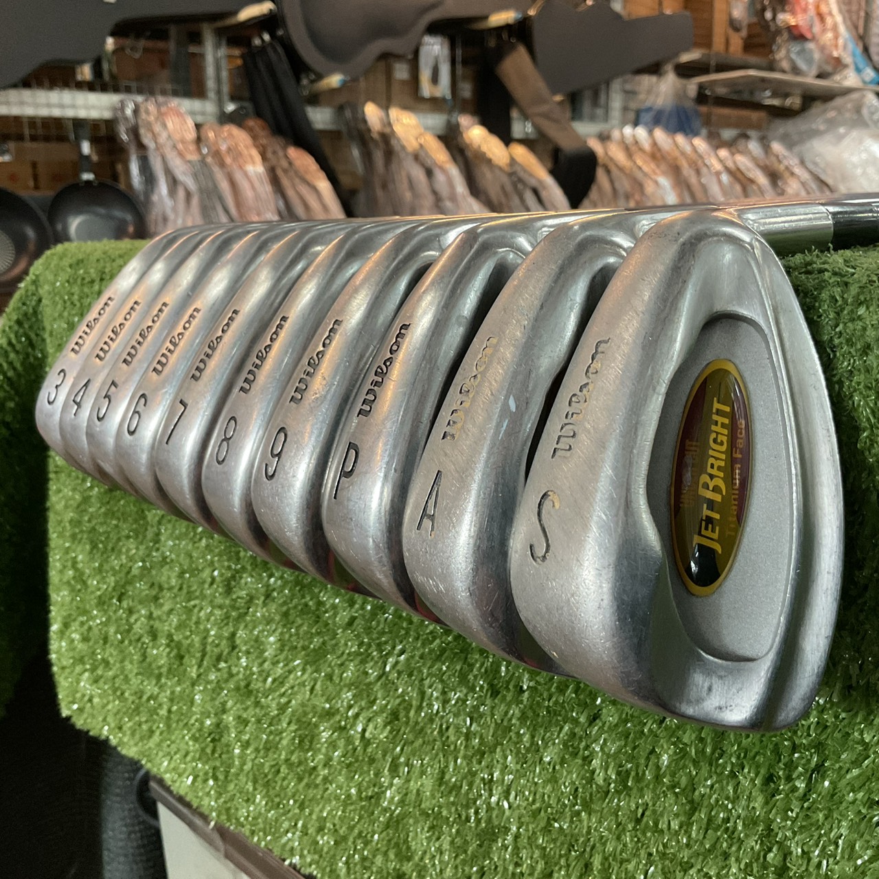 ไม้กอล์ฟ Wilson : JET BRIGHT / PERIMETER ก้านกราไฟร์