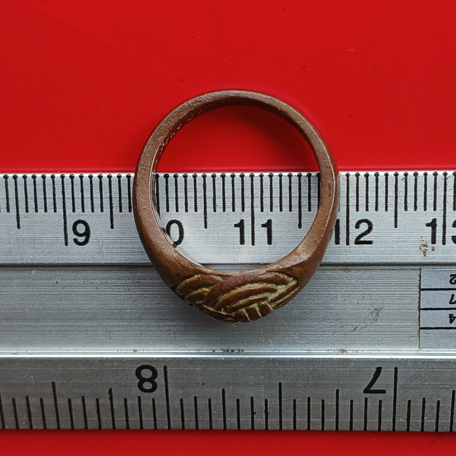 แหวนพิรอด หัวตะกร้อ หลวงพ่อขวัญ วัดบ้านไร่ จ.พิจิตร