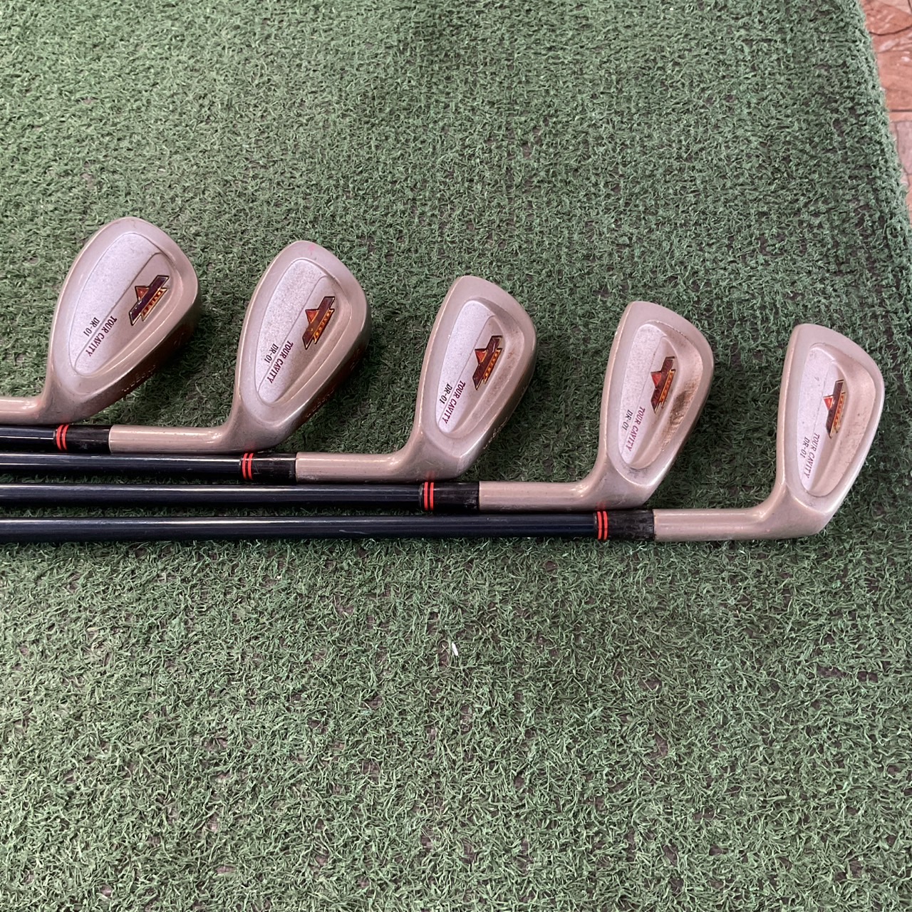 ไม้กอล์ฟ Hogan : DIRECTOR TOUR DR-01 ก้านกราไฟร์