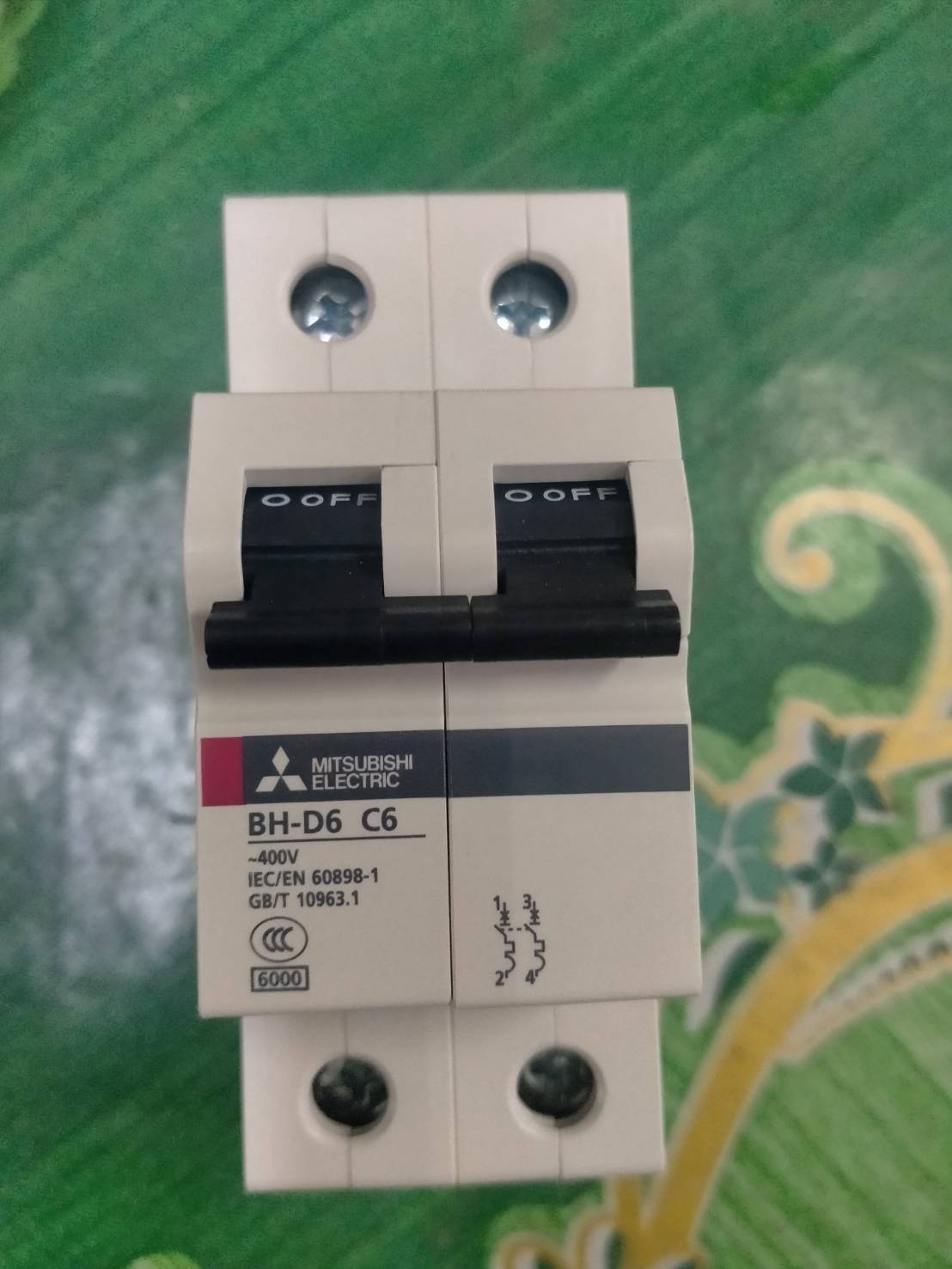 มินิเอเจอร์ BH-D6 C6 2P 6A Mitsubishi