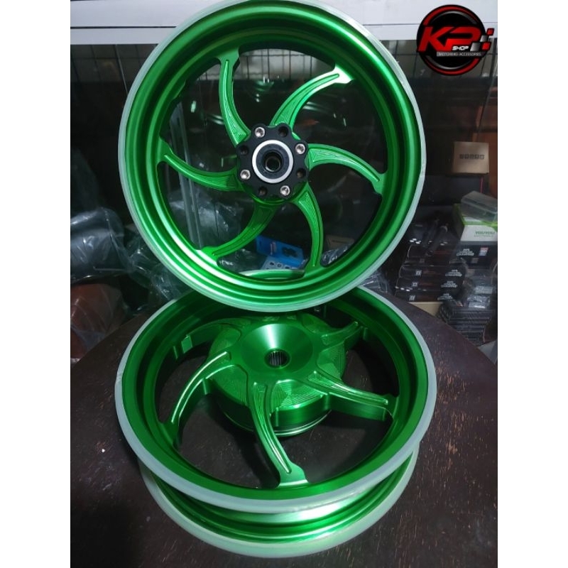 ล้อแต่ง CNC HONDA LEAD 125 สีเขียว