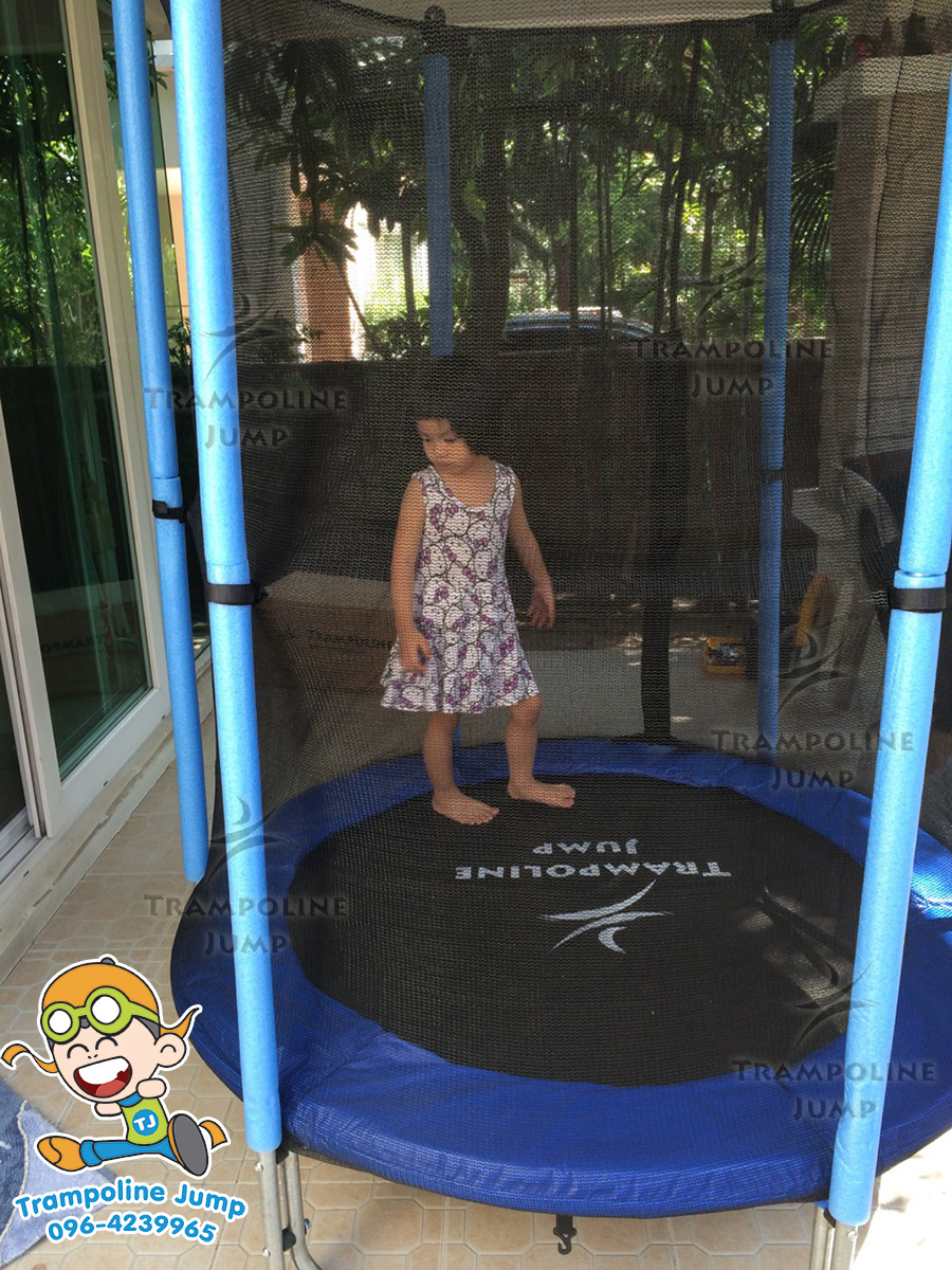 แทรมโพลีน 55 นิ้ว สปริงบอร์ด ออกกำลังกายเพิ่มความสูง รับน้ำหนักได้ 100 kg สำหรับบ้านพื้นที่น้อยๆ