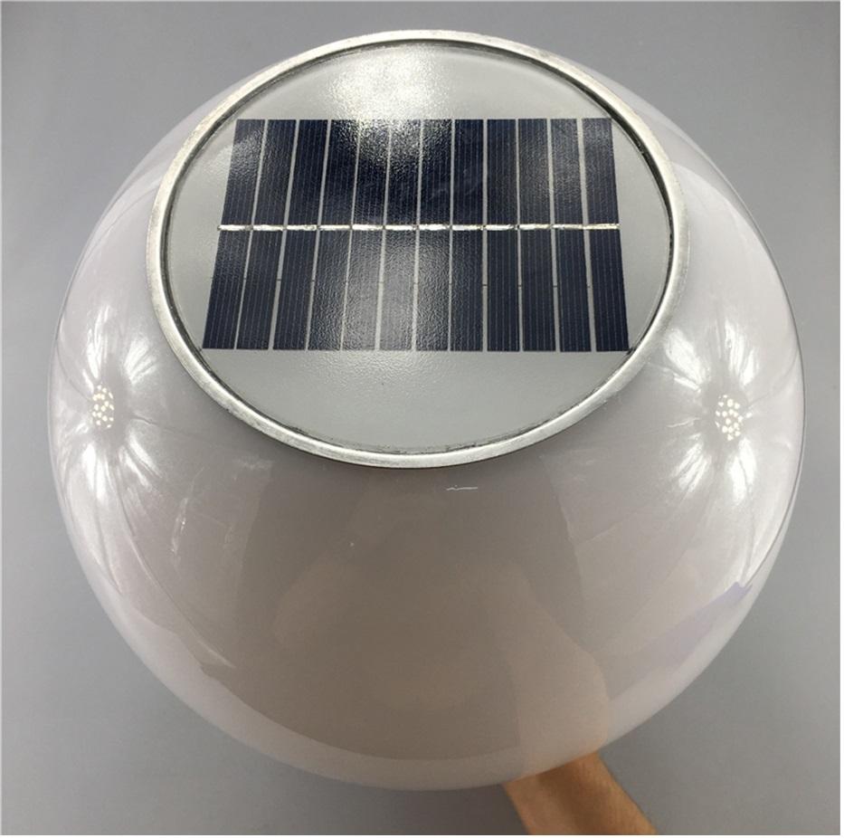Solar Lamp ! โคมไฟหัวเสาโซล่าเซลล์ ทรงกลม 20 CM เเสงวอร์มไวท์ (warmwhite) โคมไฟพลังงานเเเสงอาทิตย์ เหมาะสำหรับใช้ติดเป็นโคมไฟหัวเสาโซล่าเซลล์หน้าบ้านหรือทางเดิน จำนวน 1 ชิ้น