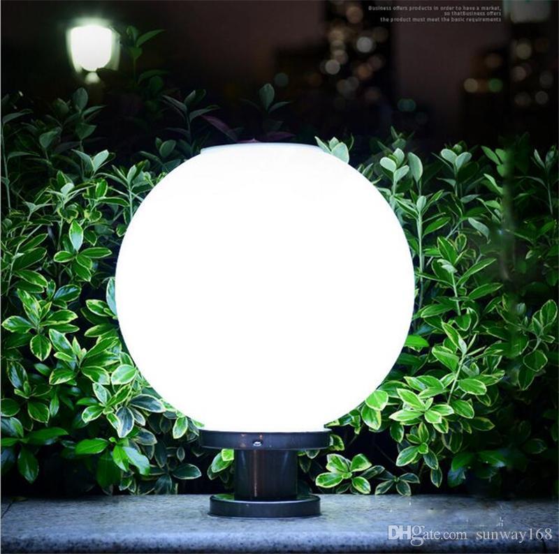 X10 ได้ 10 โคม สุดคุ้ม + ส่งฟรี ! Solar Lamp โคมไฟหัวเสาโซล่าเซลล์ ทรงกลม 20 CM เเสงขาว โคมไฟพลังงานเเเสงอาทิตย์ เหมาะสำหรับใช้ติดเป็นโคมไฟหัวเสาโซล่าเซลล์หน้าบ้านหรือทางเดิน จำนวน 10 ชิ้น