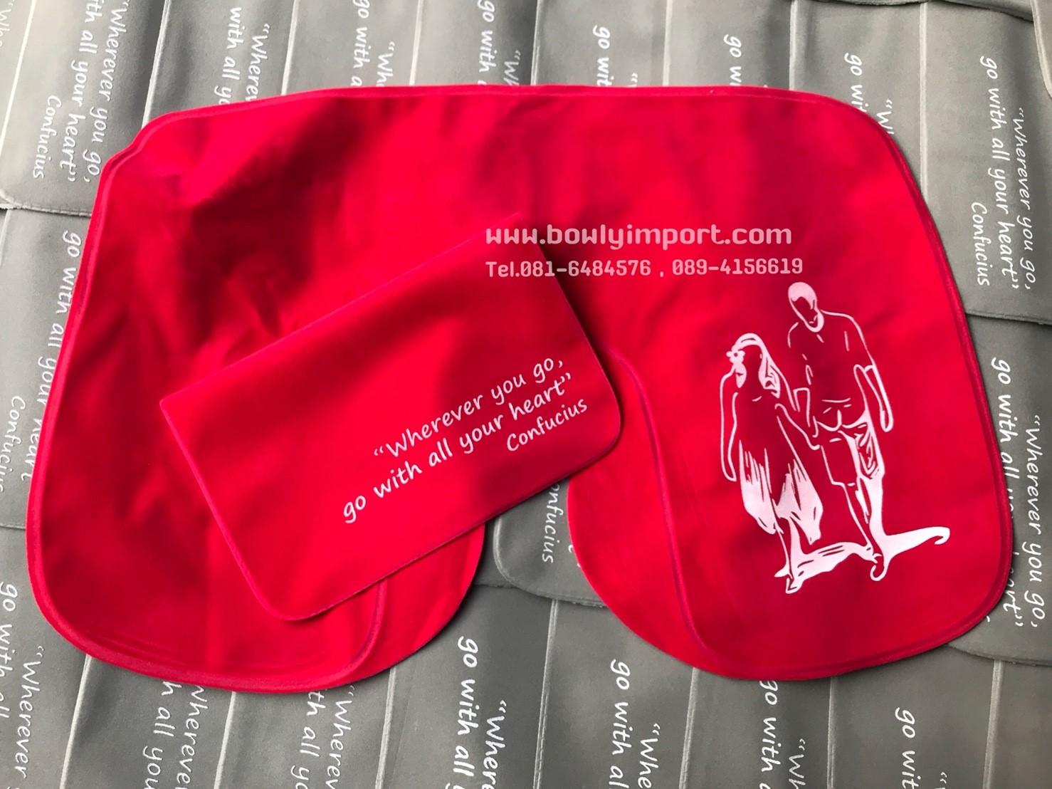 หมอนรองคอเป่าลม เนื้อผ้ากำมะหยี่ พร้อมสกรีนโลโก้