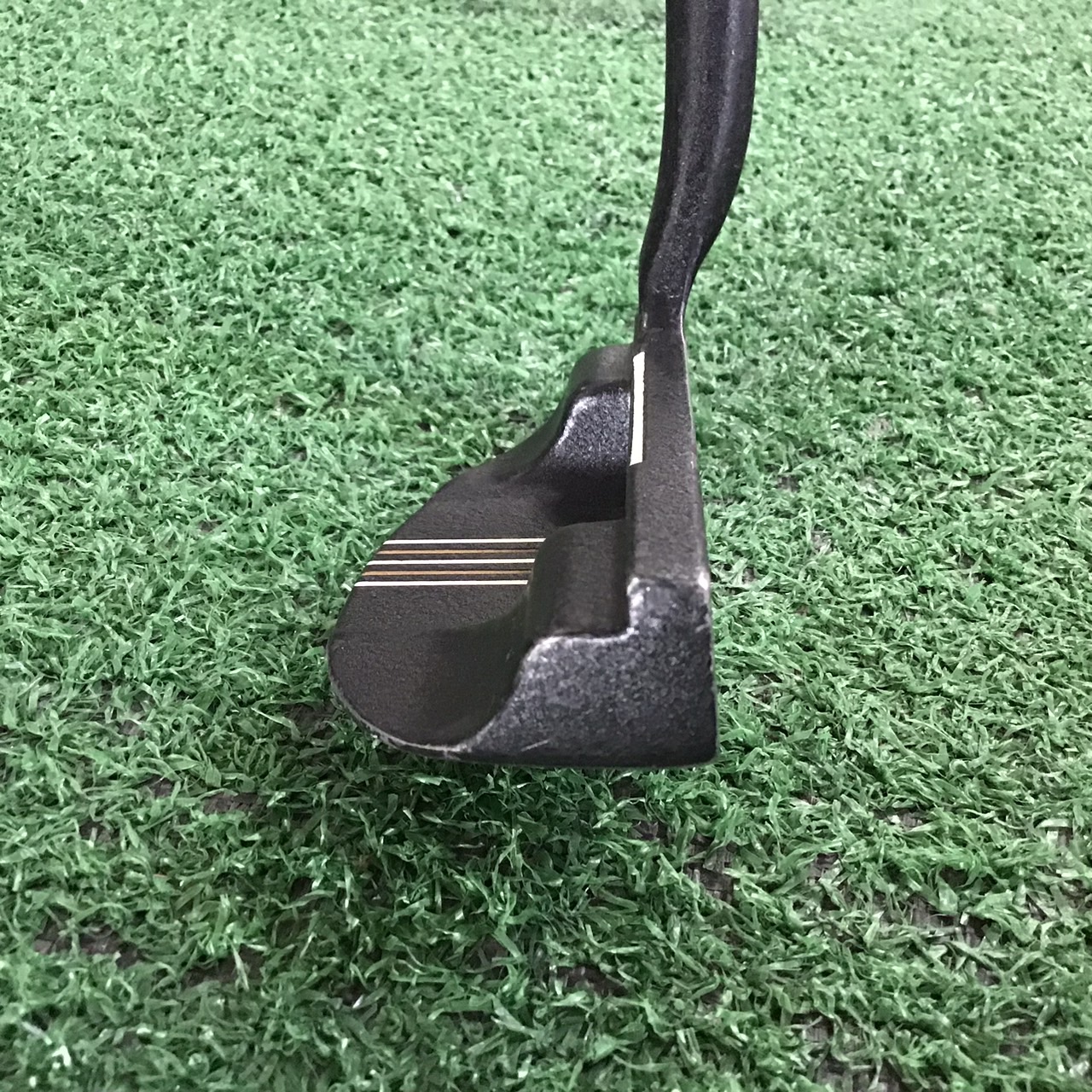 PUTTER Wilson : T.P.A. XVIII ก้านเหล็ก