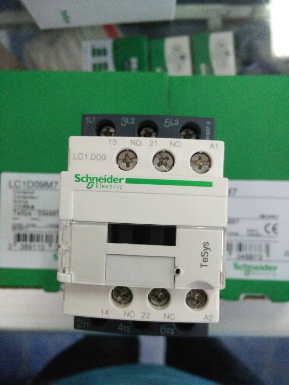 คอนแทคเตอร์ LC1-D09