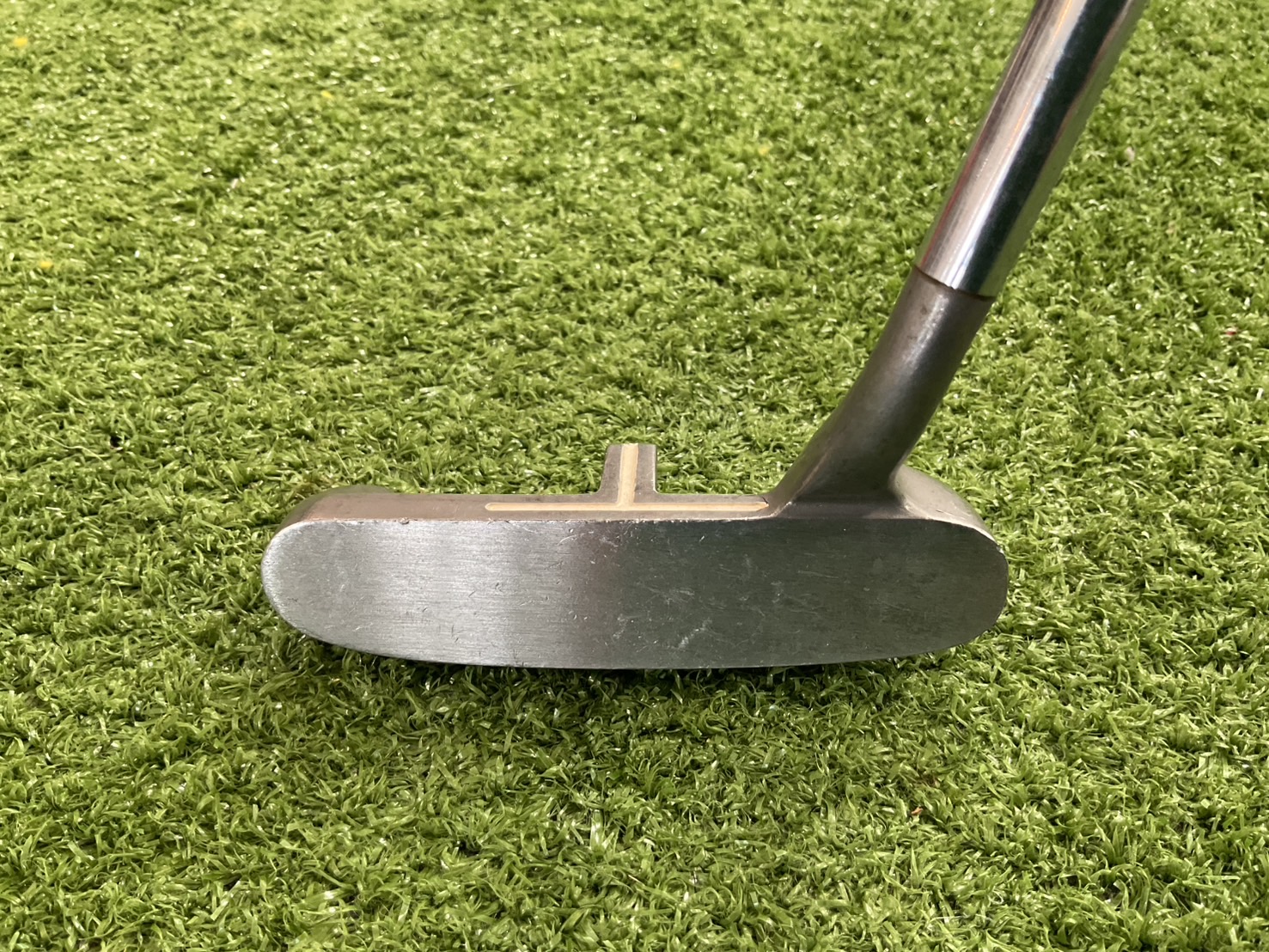 PUTTER T-line USA 03 ก้านเหล็ก
