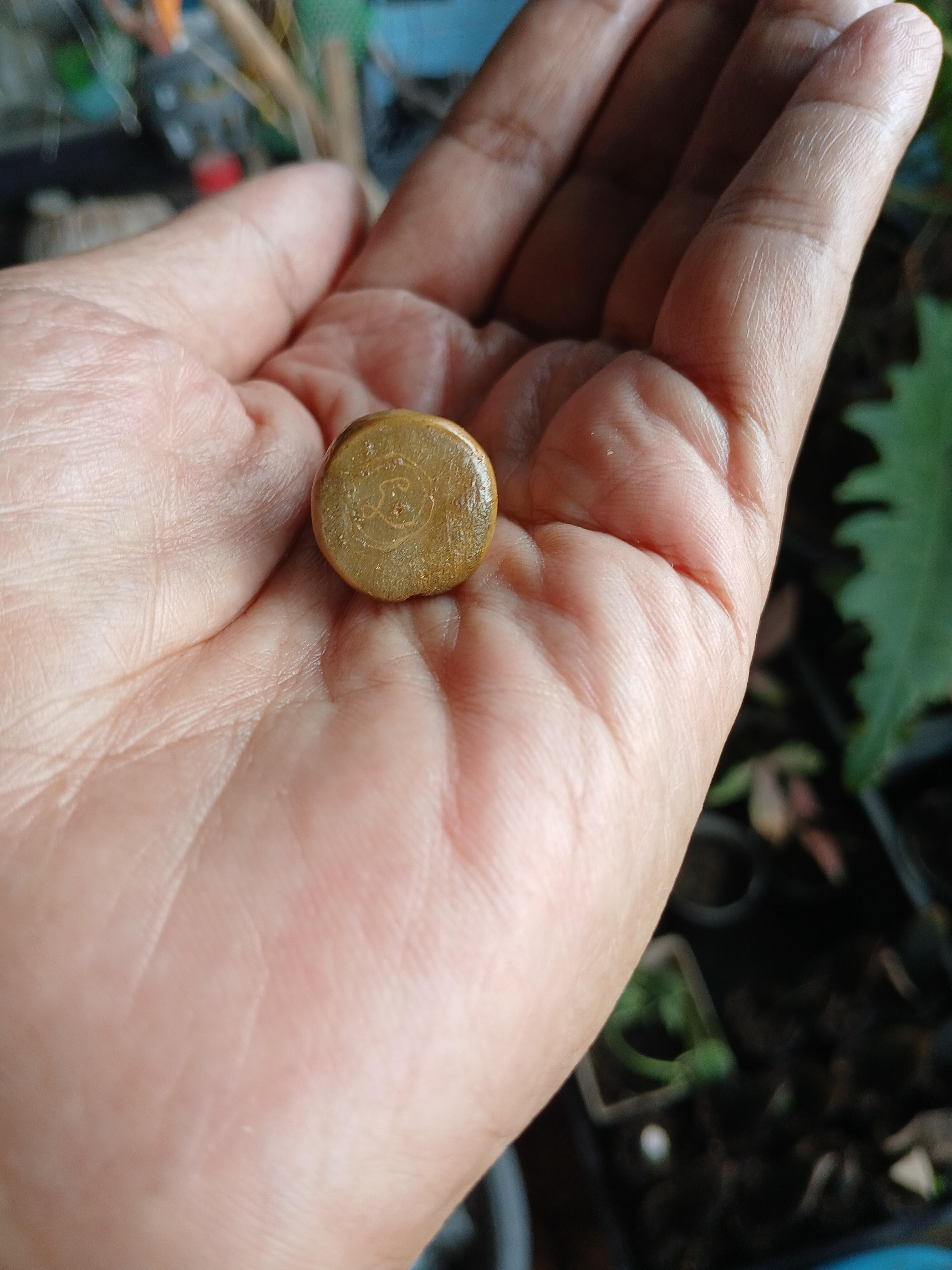 หนุมานทรงเครื่อง เนื้อไม้ลงเคลือบ หลวงพ่อแล วัดพระทรง เพชรบุรี พร้อมกรอบกระเช้าครับ