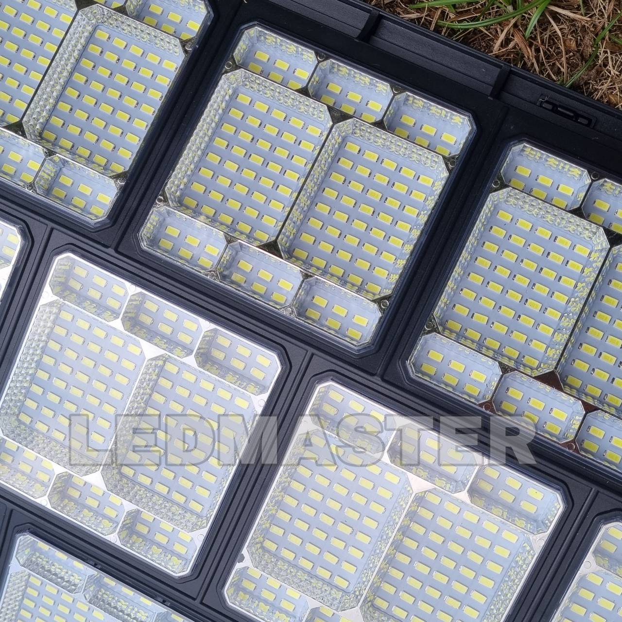 ✴NEW2022 โคมไฟถนนโซล่าเซลล์ รุ่น Combo 1200W 1000W 800W โคมไฟติดถนนโซล่าเซลล์ พร้อมขายึด ไฟสว่างถึงเช้า โคมไฟสปอร์ตไลท์