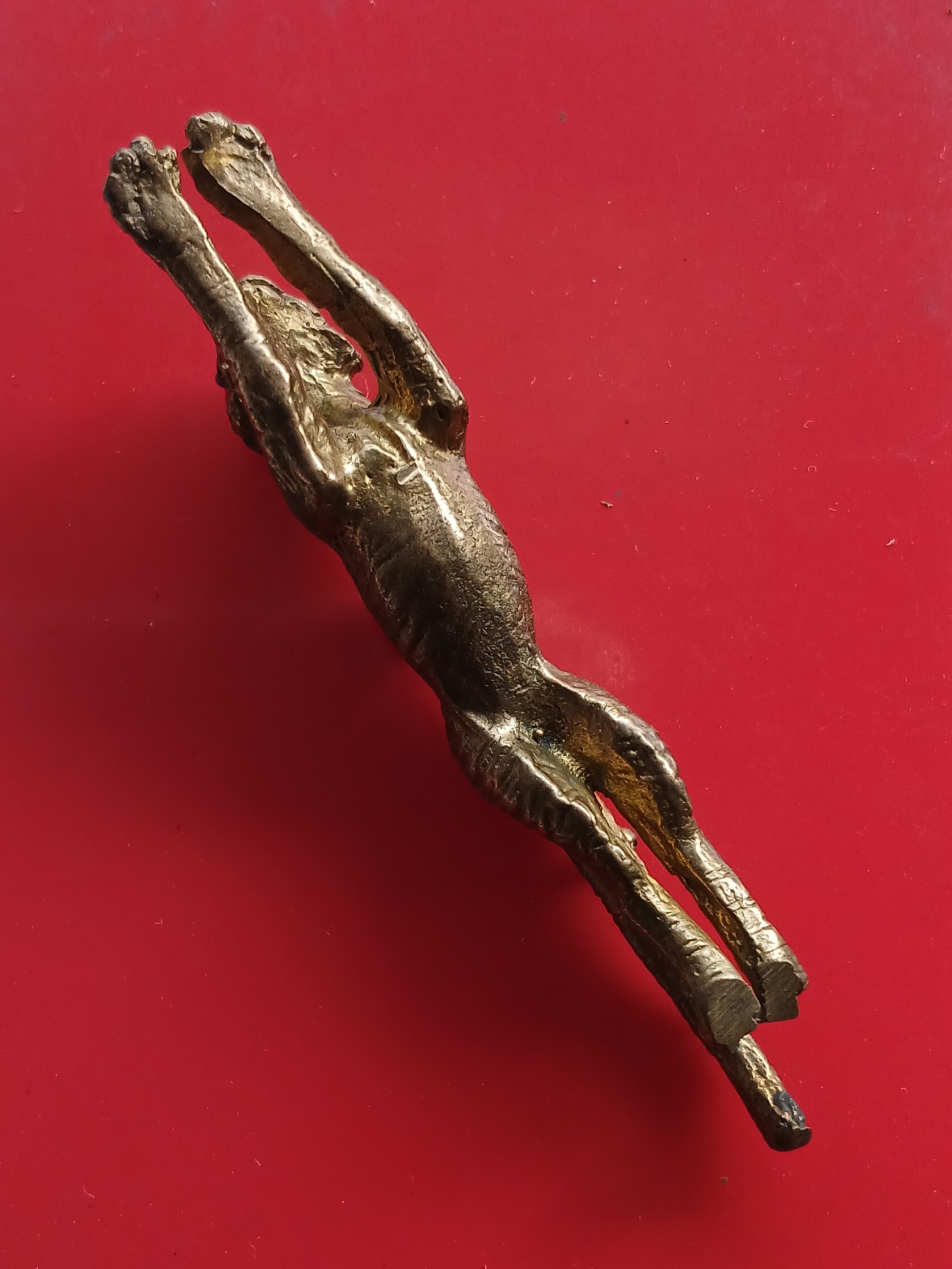 เสือปืนแตก รุ่น2 หลวงปู่แย้ม วัดตะเคียน จ.นนทบุรี เนื้อทองเหลือง หล่อโบราณ สร้างน้อย หายาก