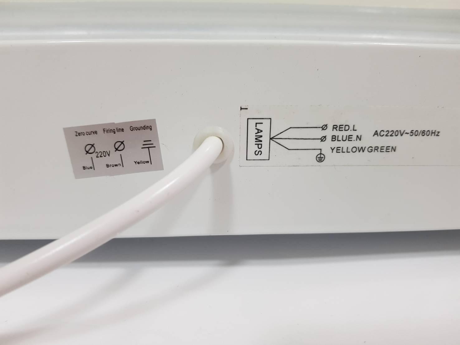 * ราคาส่ง ** ป้ายทางหนีไฟ led (เเบบฝังฝ้า) สำหรับใช้เป็นป้ายไฟสัญลักษณ์ทางออก Fire Exit เมื่อเหตุการณ์ฉุกเฉิน ไฟดับ ไฟตก สามารถสำรองไฟได้ 3-5 ชั่วโมง แบบสองหน้า ชนิดฝังฝ้า 220V รุ่นสัญลักษณ์ลูกศรชี้ซ้าย จำนวน 1 ชิ้น