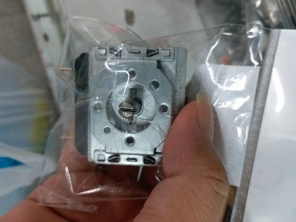 TIMEMERตั้งเวลาตู้อบไฟ220VACตัวตั้งเวลาตู้อบไทมเมอร์ตู้อบรุ่นSL-60Cยี่ห้อSHALONG15A250VACรุ่นSL60Cราคาตัวล่ะ