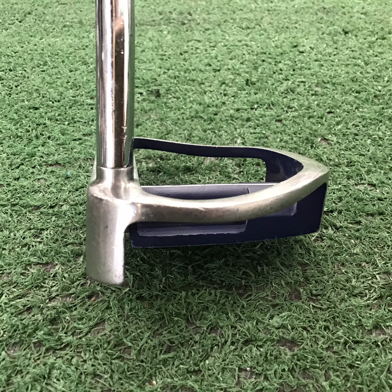 PUTTER c.m.c : P-91V ก้านเหล็ก