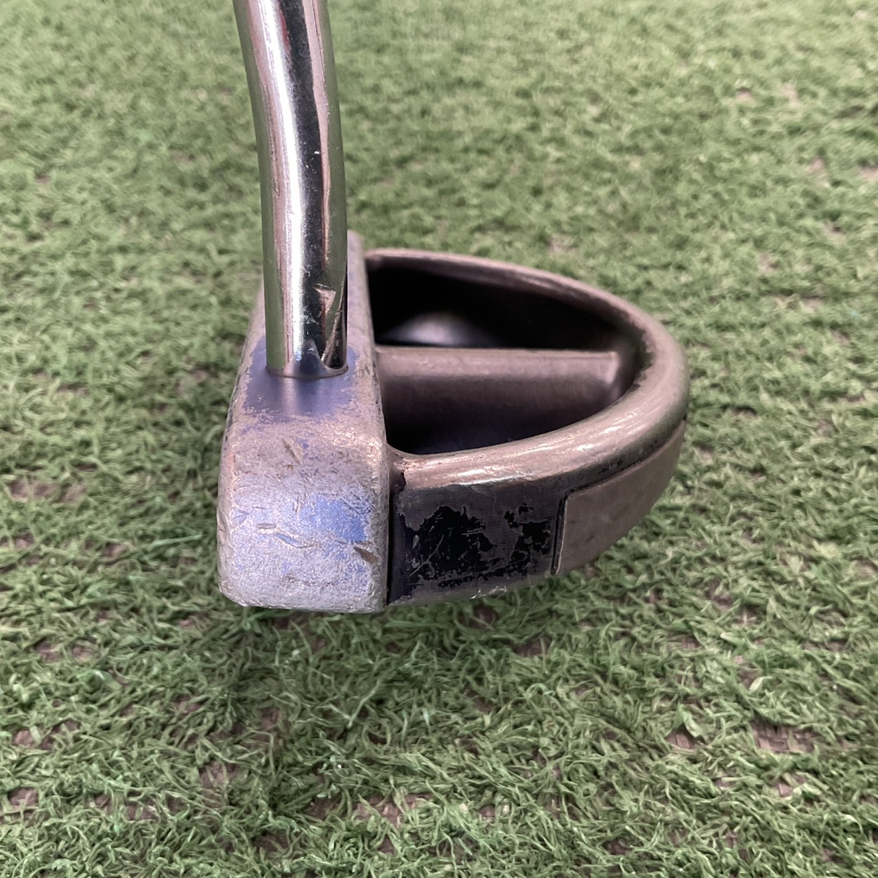 PUTTER BRIDGESTONE : TOURSTAGE ViQ III ก้านเหล็ก