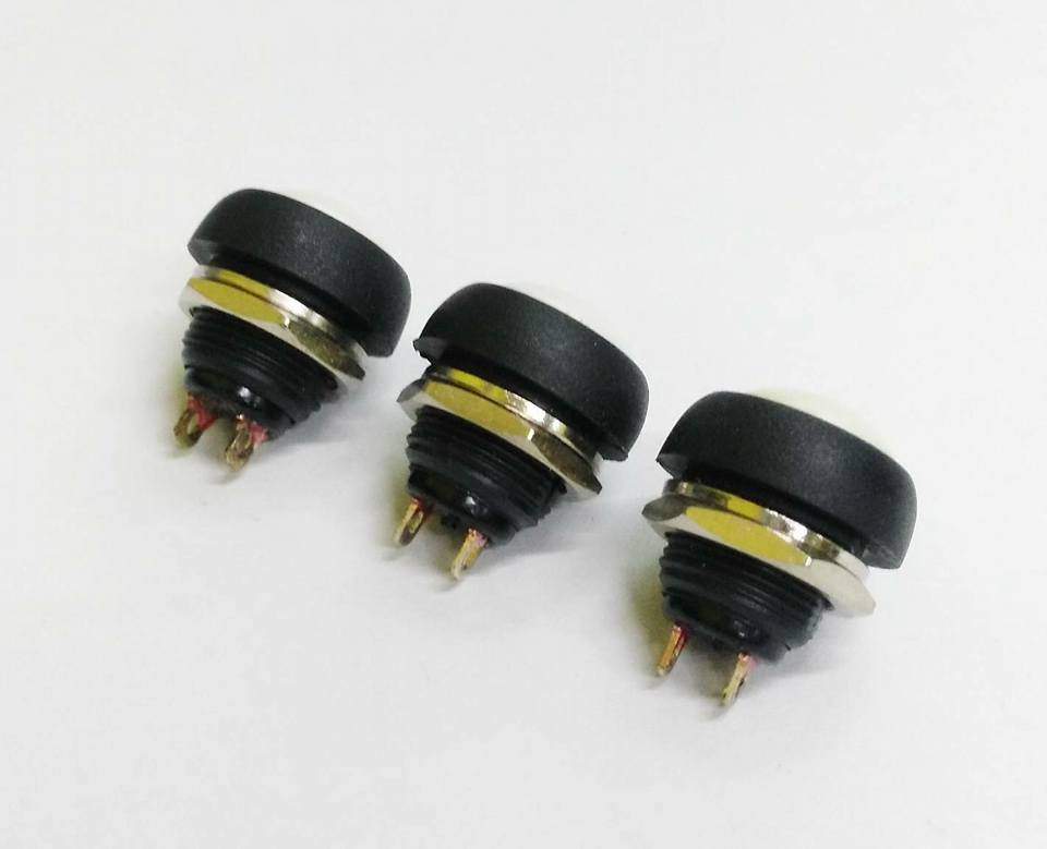 สวิทช์กดติดปล่อยดับขนาดอ้วน17.5MMยาว20MM(17.5x20มม)สวิทช์กลมกดติดปล่อยดับสีดำสวิทช์กลมดำราคาตัวล่ะ
