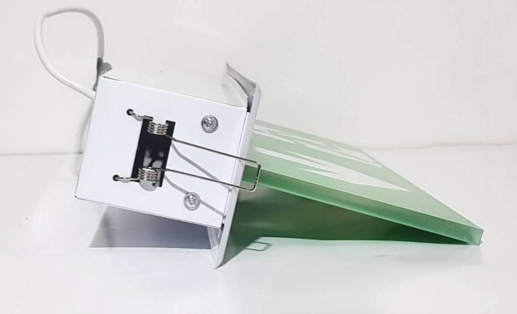 ** ราคาส่ง ** ป้ายไฟฉุกเฉิน led (เเบบฝังฝ้า) สำหรับใช้เป็นป้ายไฟสัญลักษณ์ทางออก Fire Exit ทางหนีไฟ เมื่อเหตุการณ์ฉุกเฉิน ไฟดับ ไฟตก สามารถสำรองไฟได้ 3-5 ชั่วโมง แบบสองหน้า ชนิดฝังฝ้า 220V รุ่นข้อความ EXIT ทางออก จำนวน 1 ชิ้น