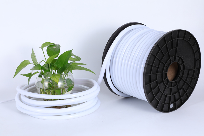 นีออนเฟล็กซ์ ( neon flex) หรือไฟสายยางกลม ชนิดไฟออกรอบด้าน 360 องศา 220V