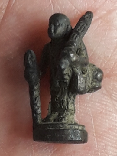 รูปหล่อลอยองค์ พระสิวลีจิ๋ว เนื้อโลหะ ไม่ทราบที่