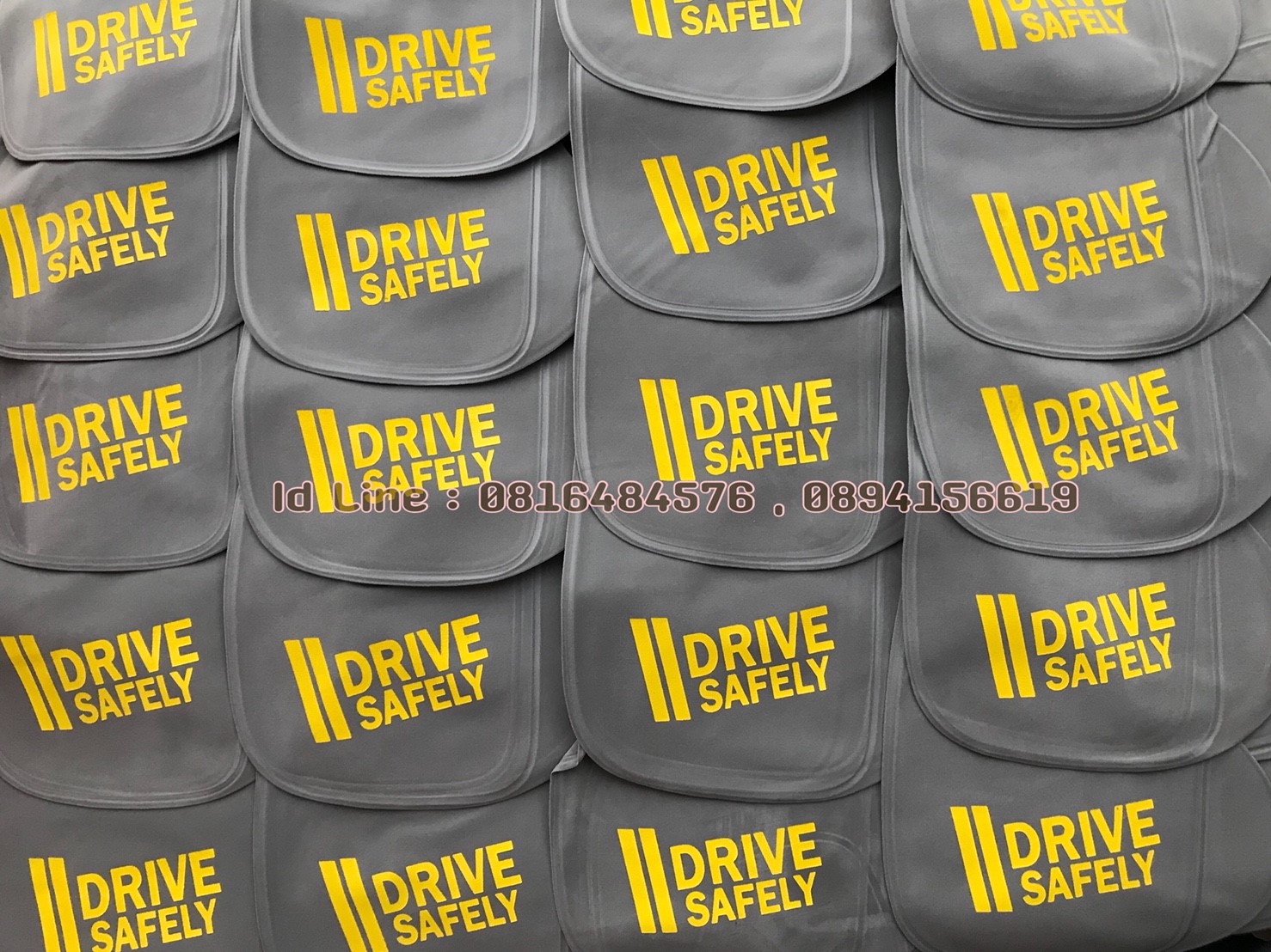 หมอนรองคอเป่าลม เนื้อผ้ากำมะหยี่ พร้อมสกรีนโลโก้