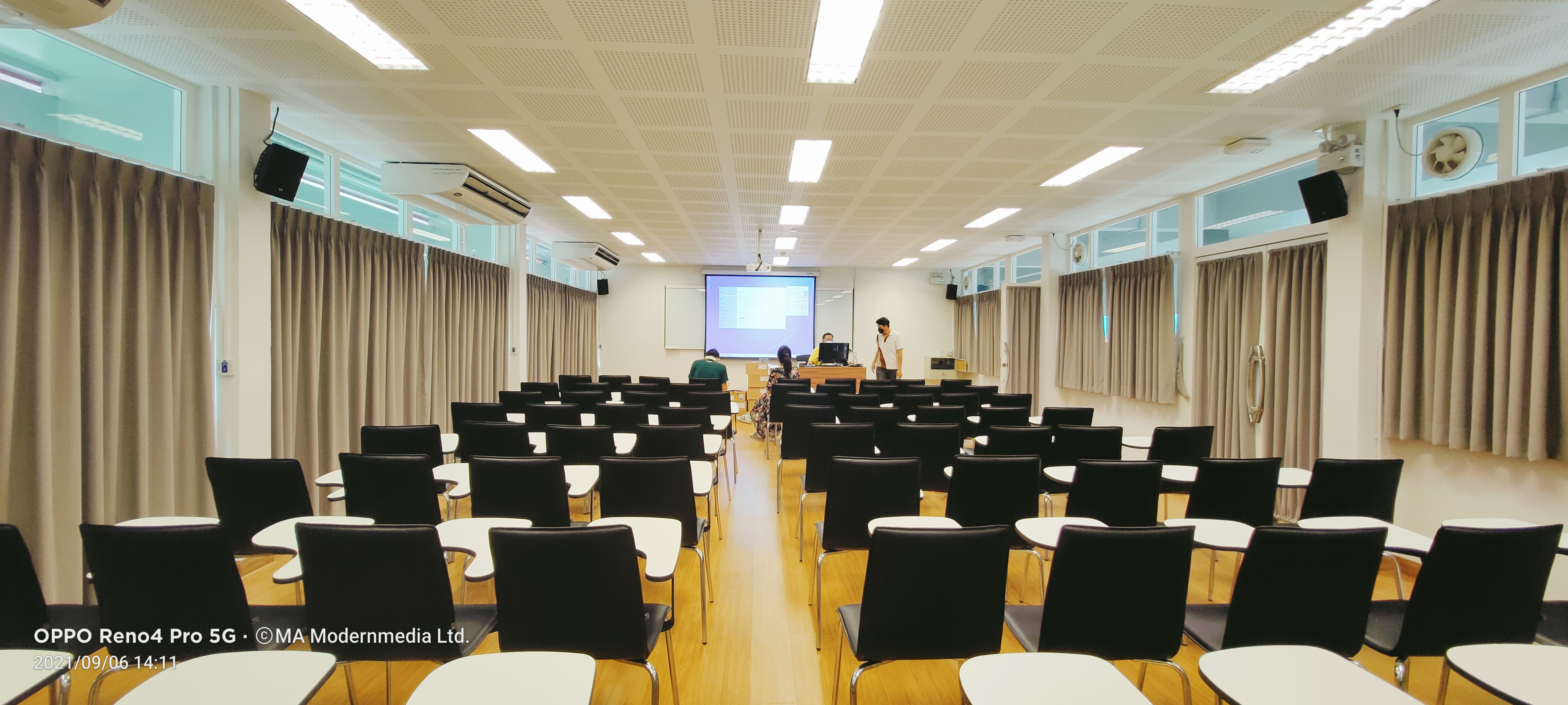 POP-UP 6 ช่อง และ 3 ช่อง ฝังโต๊ะ (สีดำ/ขาว) HDMI VGA RCA MIC 6.5 MiniJack 3.5 ไฟ ใส่ได้ 6 ช่อง