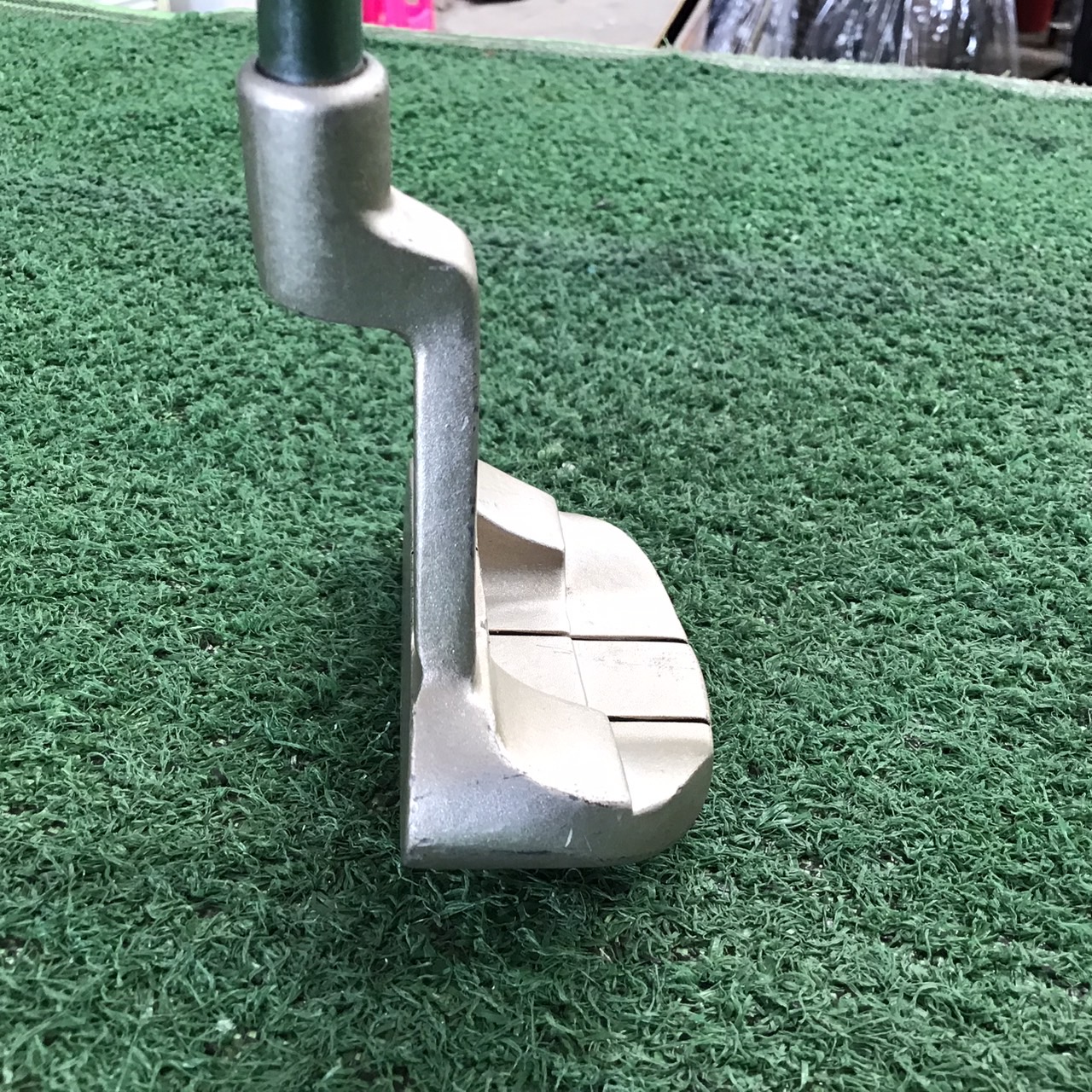 PUTTER TECH PLUS : TXR ก้านเหล็ก
