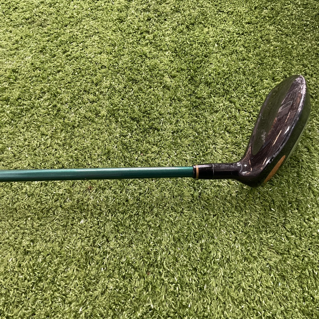 UTILITY 26° a.m.c. : Fx SHALLOW #9/ GREEN STAGE Flex-R ก้านกราไฟร์