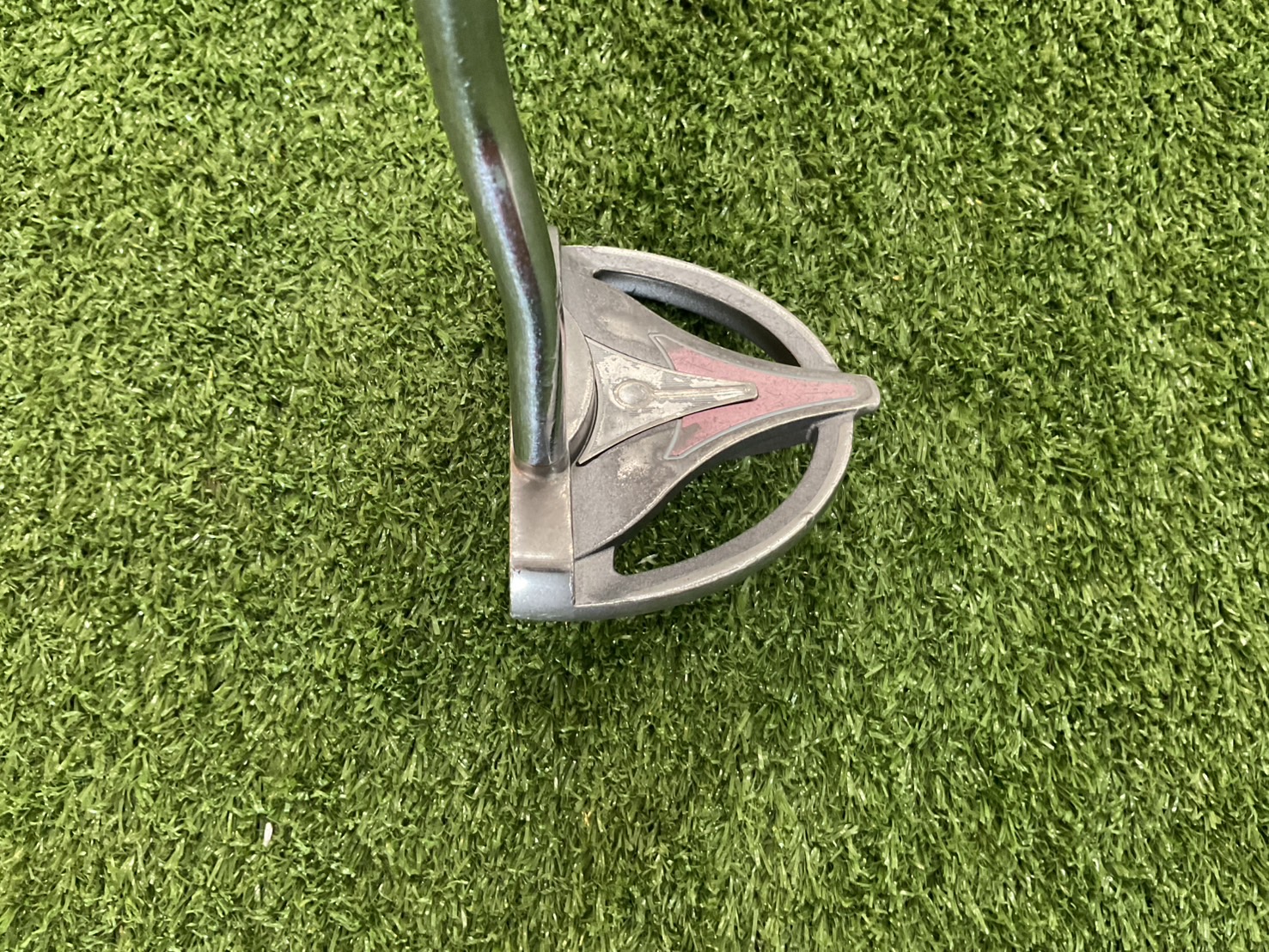 PUTTER BRIDGESTONE : TOURSTAGE ViQ CL ก้านเหล็ก