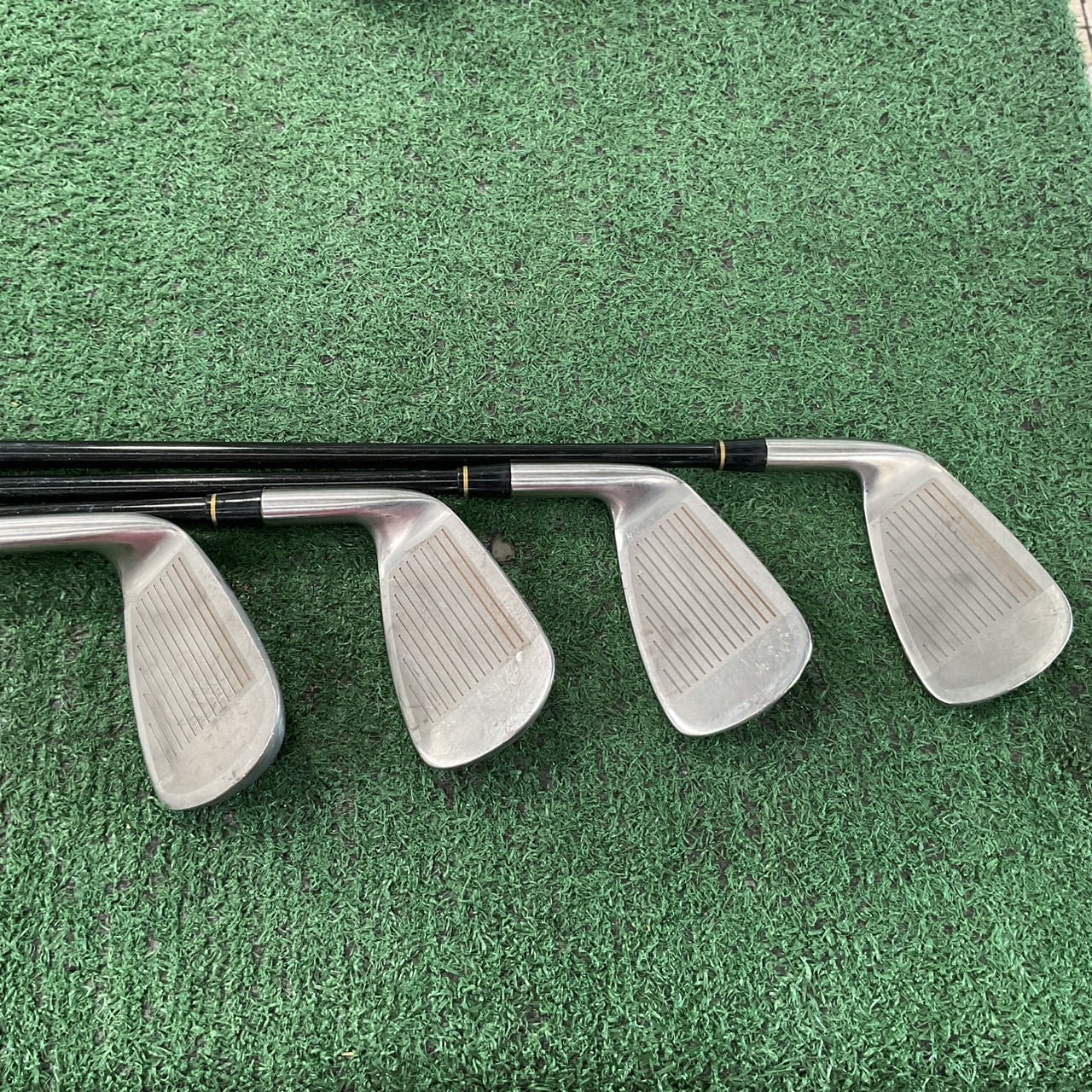 ไม้กอล์ฟ Wilson : Spirally / HIGH MODULUS ก้านกราไฟร์