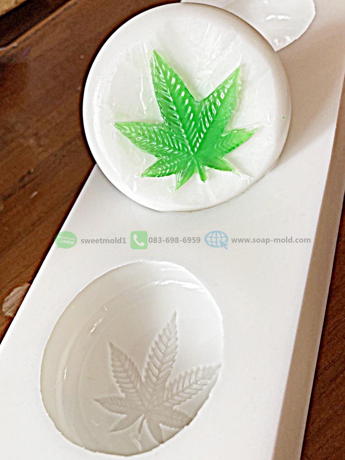 แม่พิมพ์วงกลมขอบมนใบกัญชา ขนาด55กรัม :007767