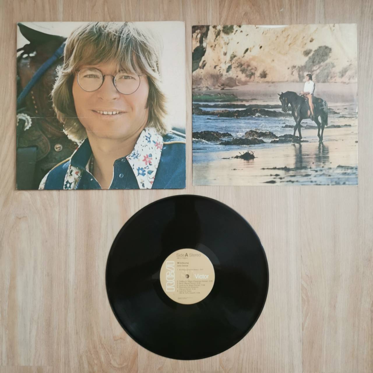 แผ่นเสียงมือสอง John Denver – Windsong (ปกVG++, แผ่นVG++) รบกวนอ่านรายละเอียดเกรดสภาพแผ่นก่อนสั่งซื้อ