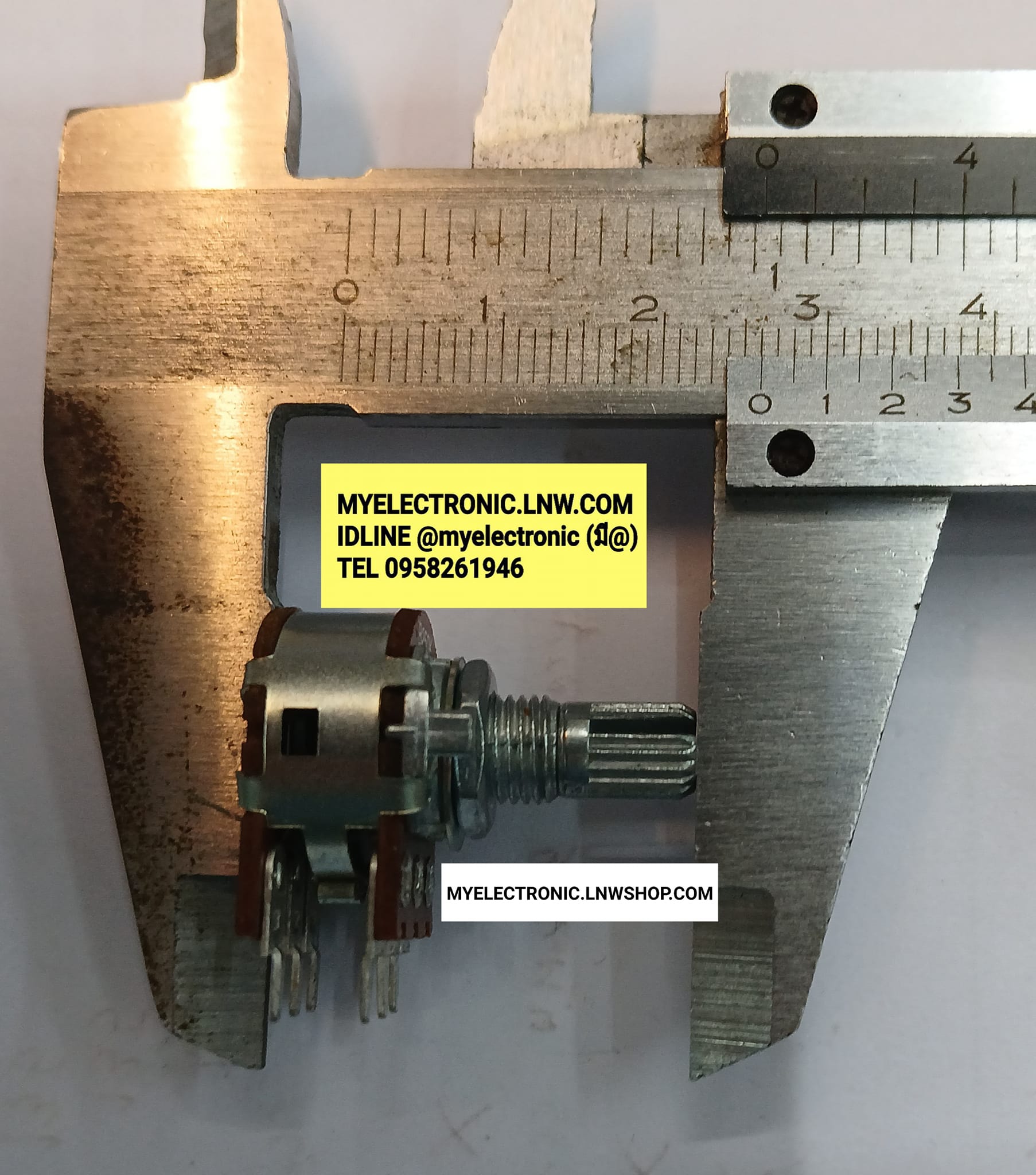 ขาย โวลุ่ม250K2ชั้น 6ขา แกนยาว 15MM. โวลุ่ม250K2ชั้น6ขา แกนยาว15มม. โวลุ่ม250K 2ชั้น 6ขา โวลุ่มB250K2ชั้น6ขา โวลุ่มB250K 2ชั้น 6ขา ยี่ห้อ ALPHA ไต้หวันแท้ ราคา ตัวละ . . . . หน่วย บาท