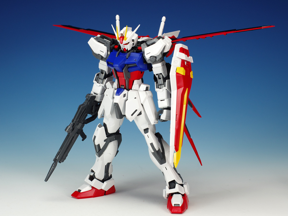 1061590 BANDAI SPIRITS MG 1/100 Aile Strike Gundam Ver. RM (Remaster)