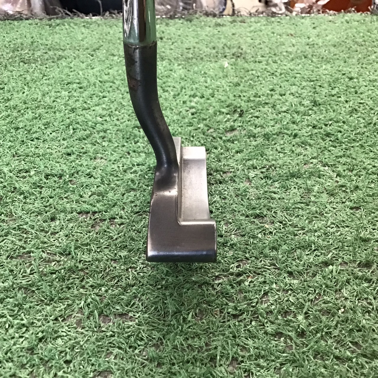 PUTTER Cleveland Classics : KG 8 MILLED ก้านเหล็ก