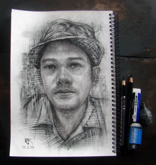 TOM ภาพวาด Soft Charcoal ดินสอ EE กระดาษ 150 แกรม ขนาด A4