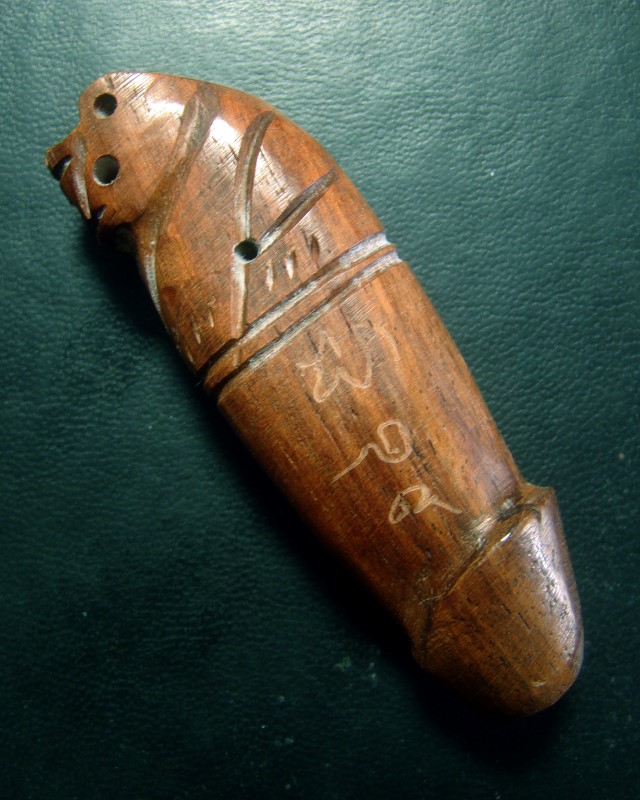 ปลัดขิกเสือไม้แกะ มีจารอักขระ อุดกริ่ง วัดบางพระ ปี 2544 เสริมความเชื่อ ด้านโชคลาภ ค้าขาย #P3