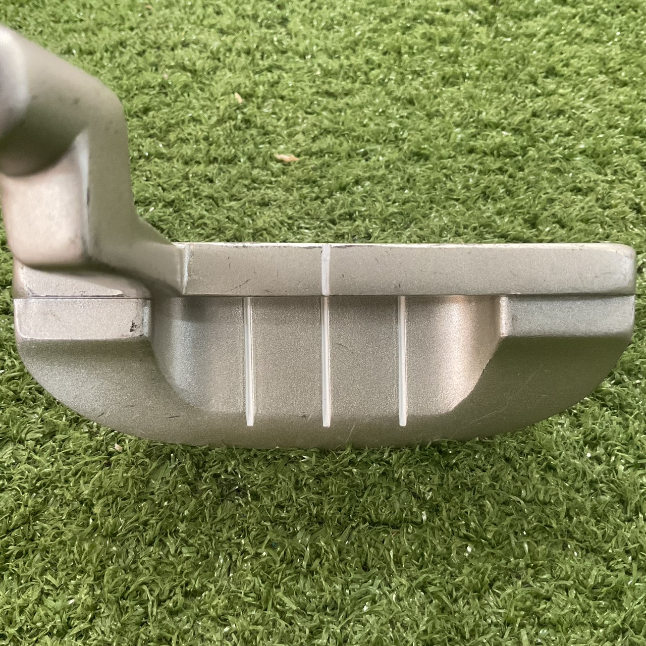 PUTTER X Line : XLP-121 ก้านเหล็ก