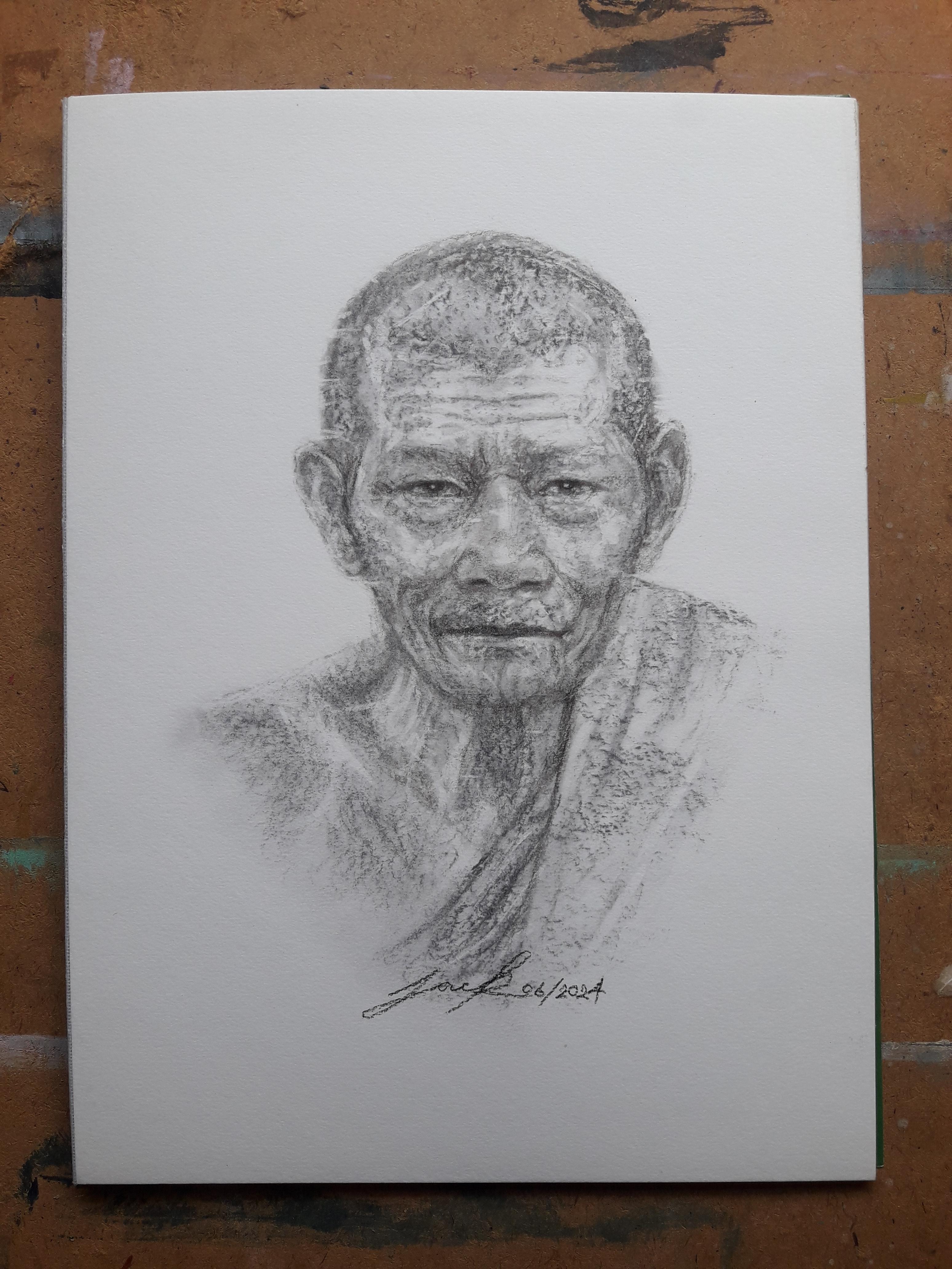 หลวงปู่ศิลา วัดพระธาตุหมื่นหิน จ.กาฬสินธุ์ ภาพวาดดินสอ ชาโคล กระดาษ 200 แกรม ขนาด 27.5 cm. x 37.5 cm. งานวาด ไม่ใช่ภาพพิมพ์หรือโปสเตอร์ครับ